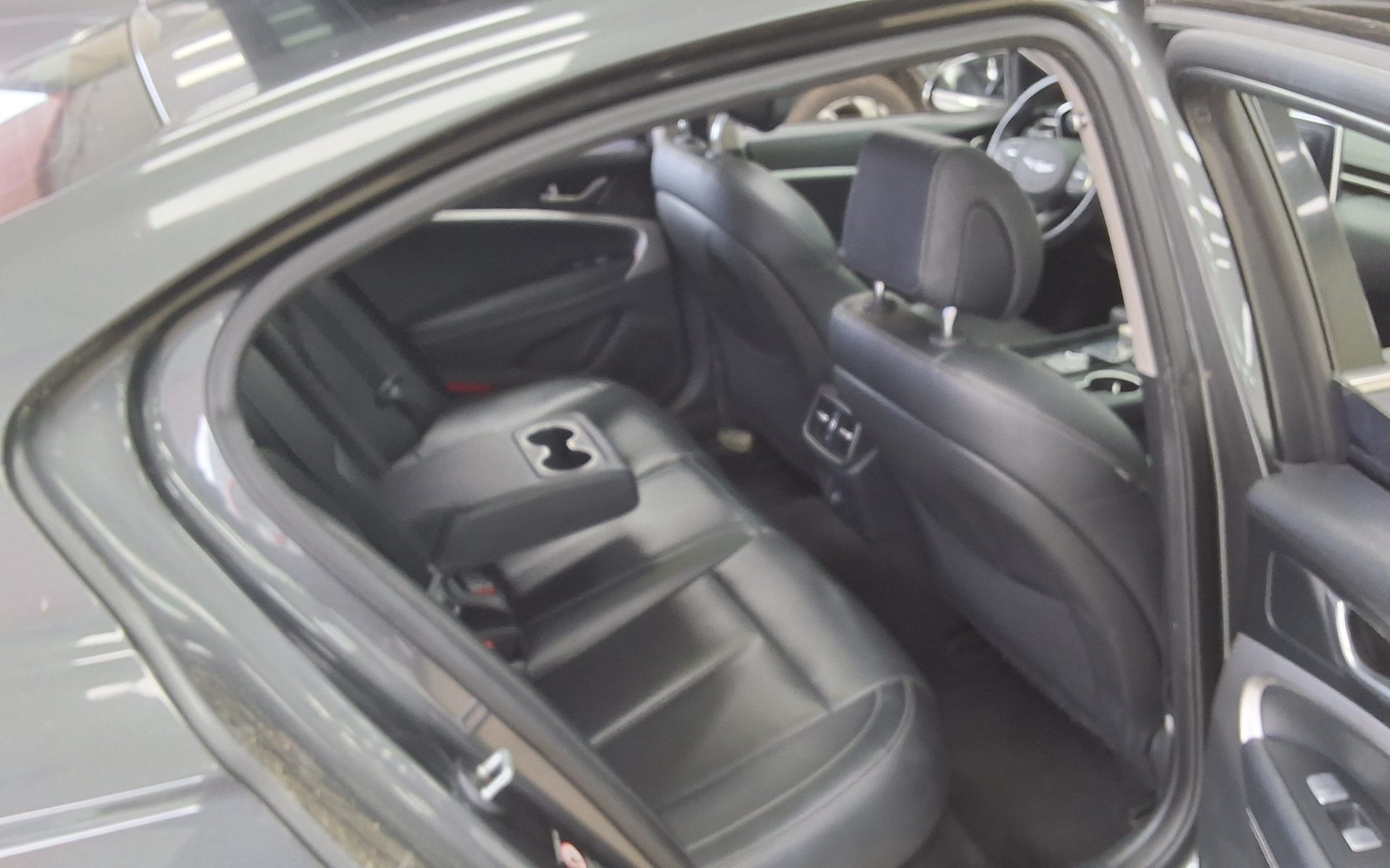 GENESIS G70 2.0T ADVANCED 2019 - zdjęcie 13