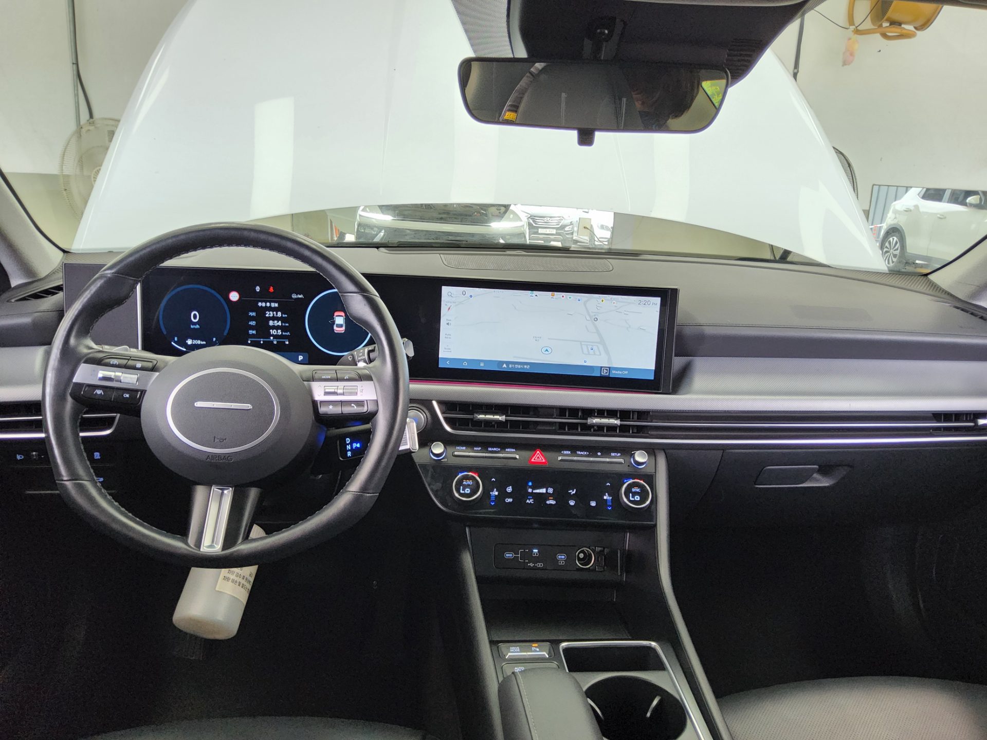 HYUNDAI SONATA THE EDGE GASOLINE 2.0 PREMIUM 2024 - zdjęcie 11