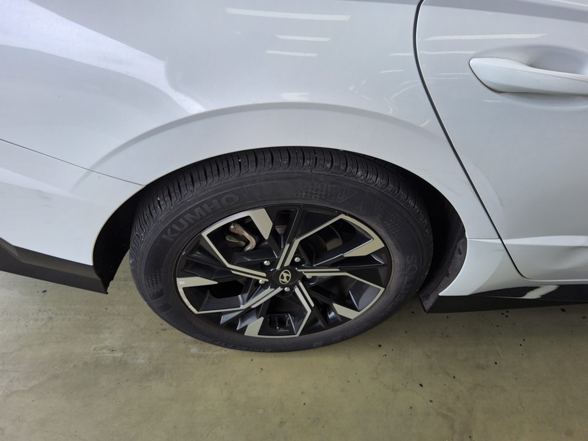 HYUNDAI SONATA THE EDGE GASOLINE 2.0 PREMIUM 2024 - zdjęcie 24