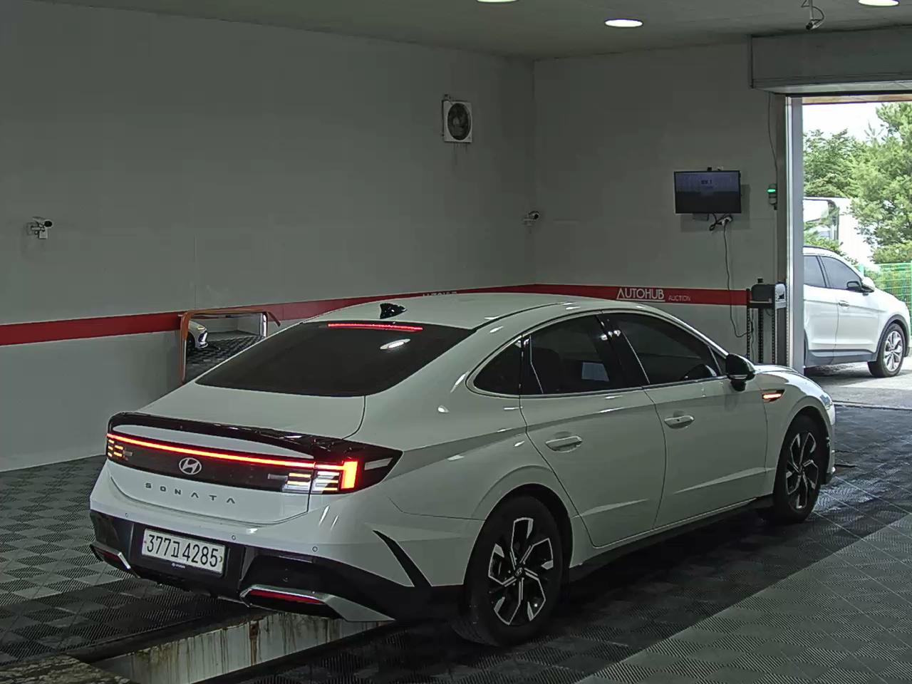HYUNDAI SONATA THE EDGE GASOLINE 2.0 PREMIUM 2024 - zdjęcie 5