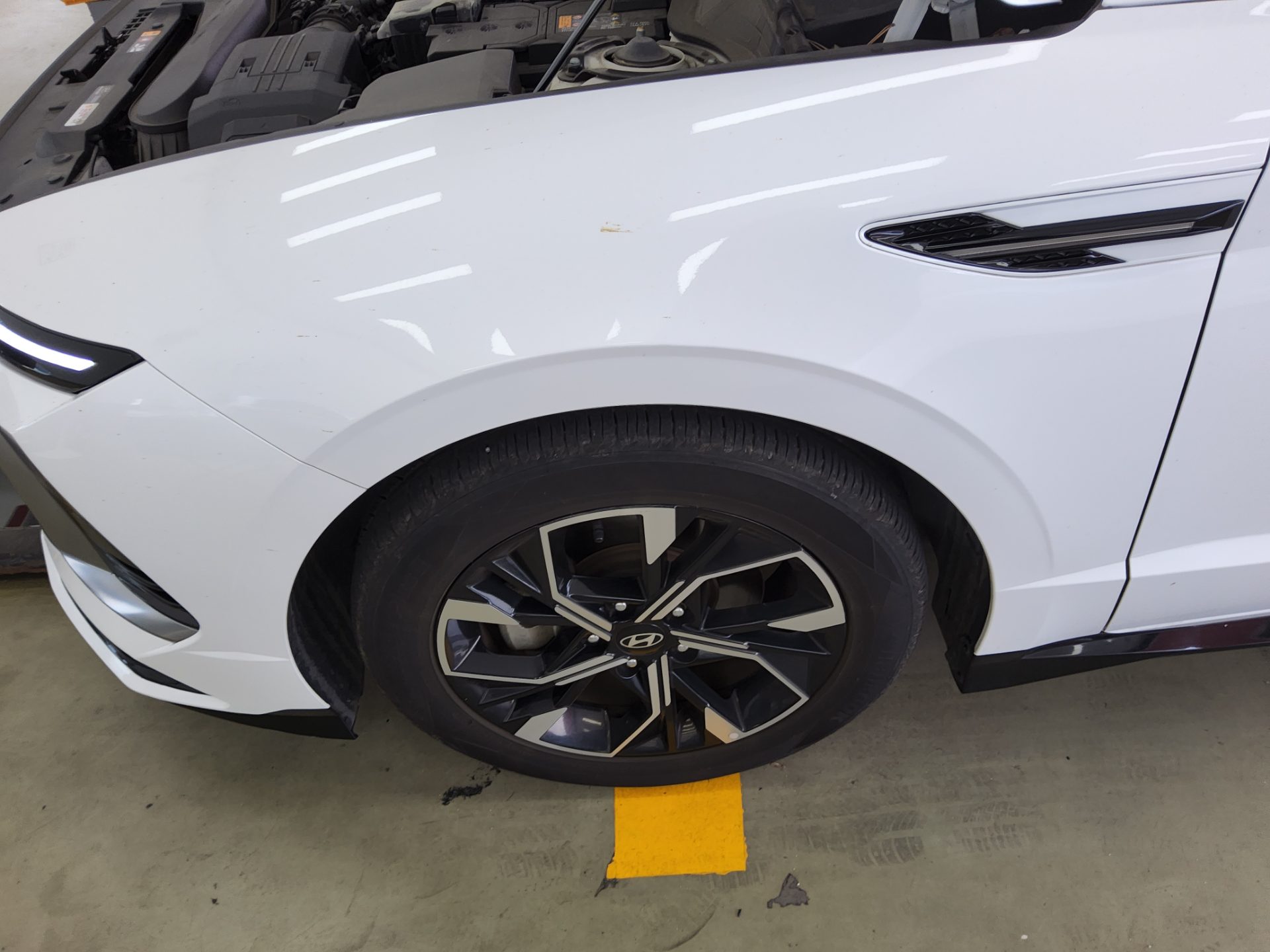 HYUNDAI SONATA THE EDGE GASOLINE 2.0 PREMIUM 2024 - zdjęcie 22