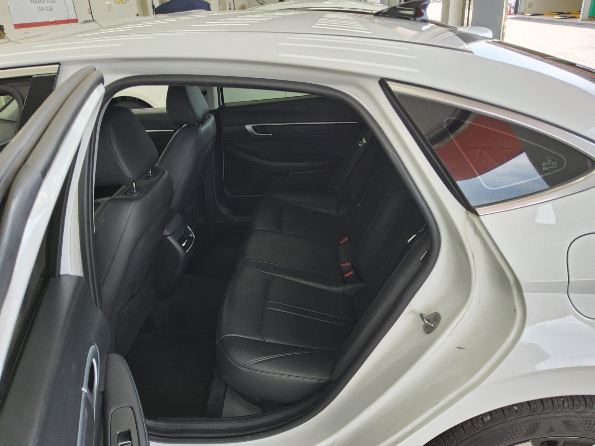 HYUNDAI SONATA THE EDGE GASOLINE 2.0 PREMIUM 2024 - zdjęcie 12