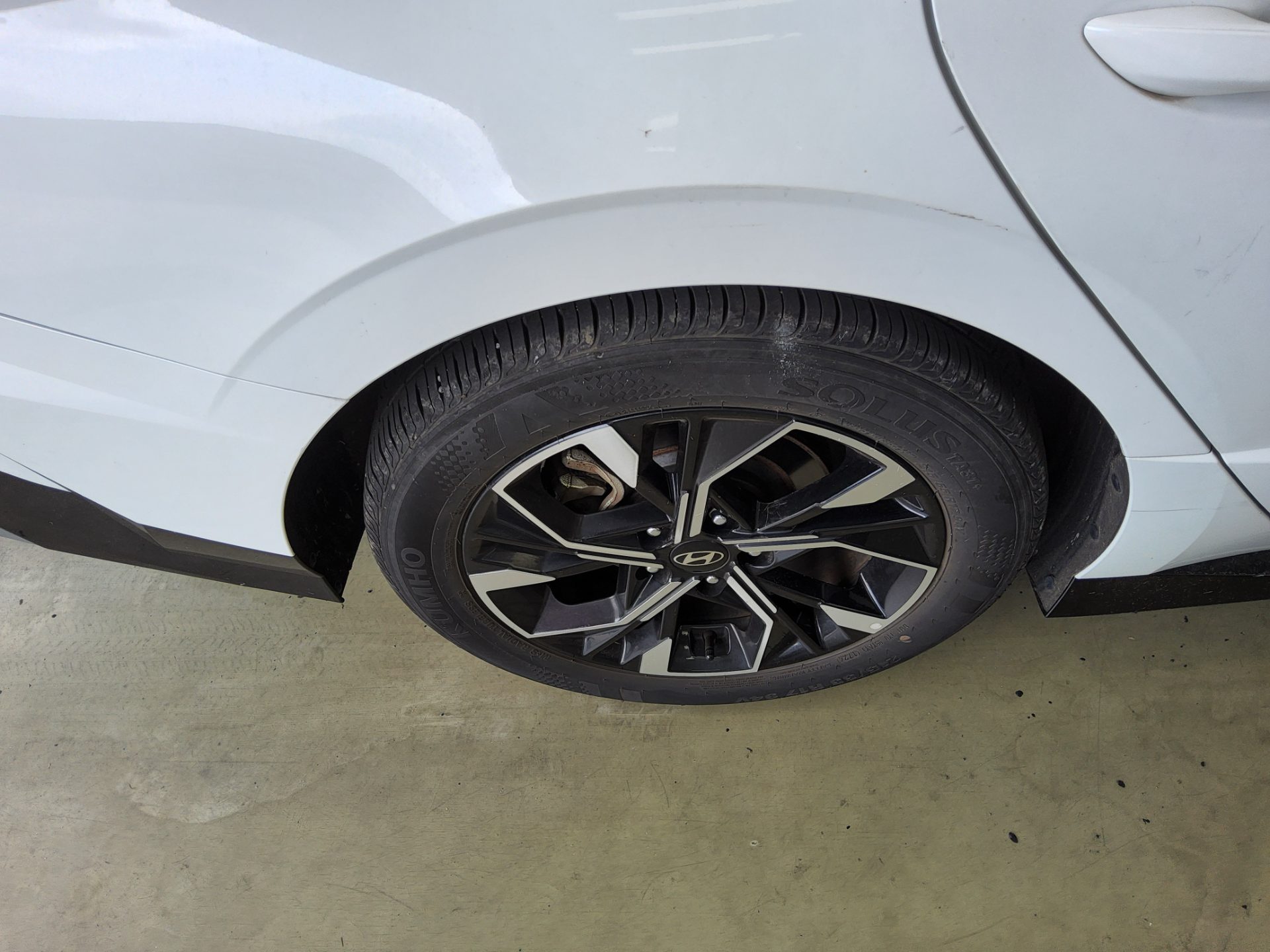 HYUNDAI SONATA THE EDGE GASOLINE 2.0 PREMIUM 2024 - zdjęcie 25