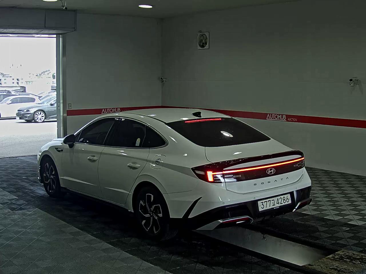 HYUNDAI SONATA THE EDGE GASOLINE 2.0 PREMIUM 2024 - zdjęcie 6
