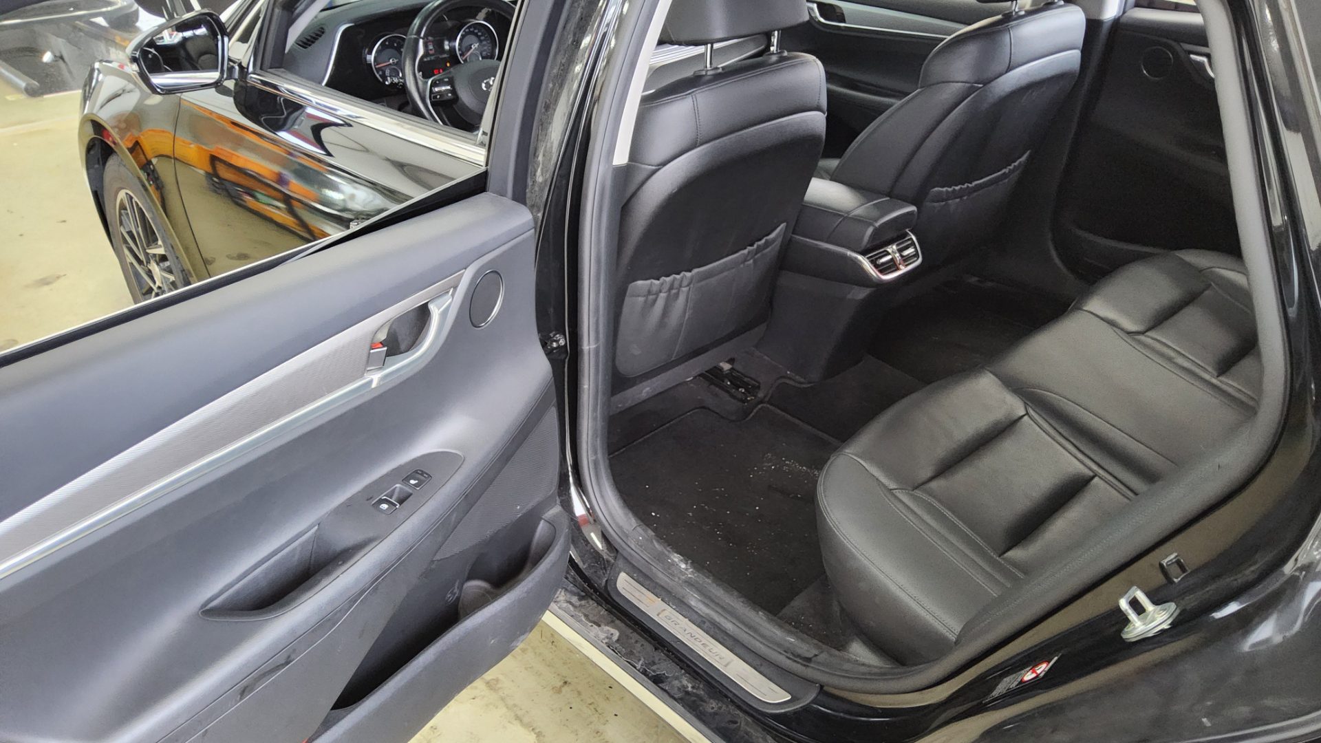 HYUNDAI THE NEW GRANDEUR IG GASOLINE 2.5 PREMIUM CHOICE 2020 - zdjęcie 13
