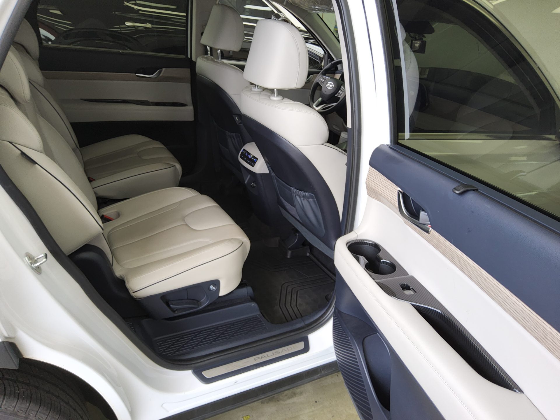 HYUNDAI PALISADE 2.2 DIESEL PRESTIGE 2019 - zdjęcie 13
