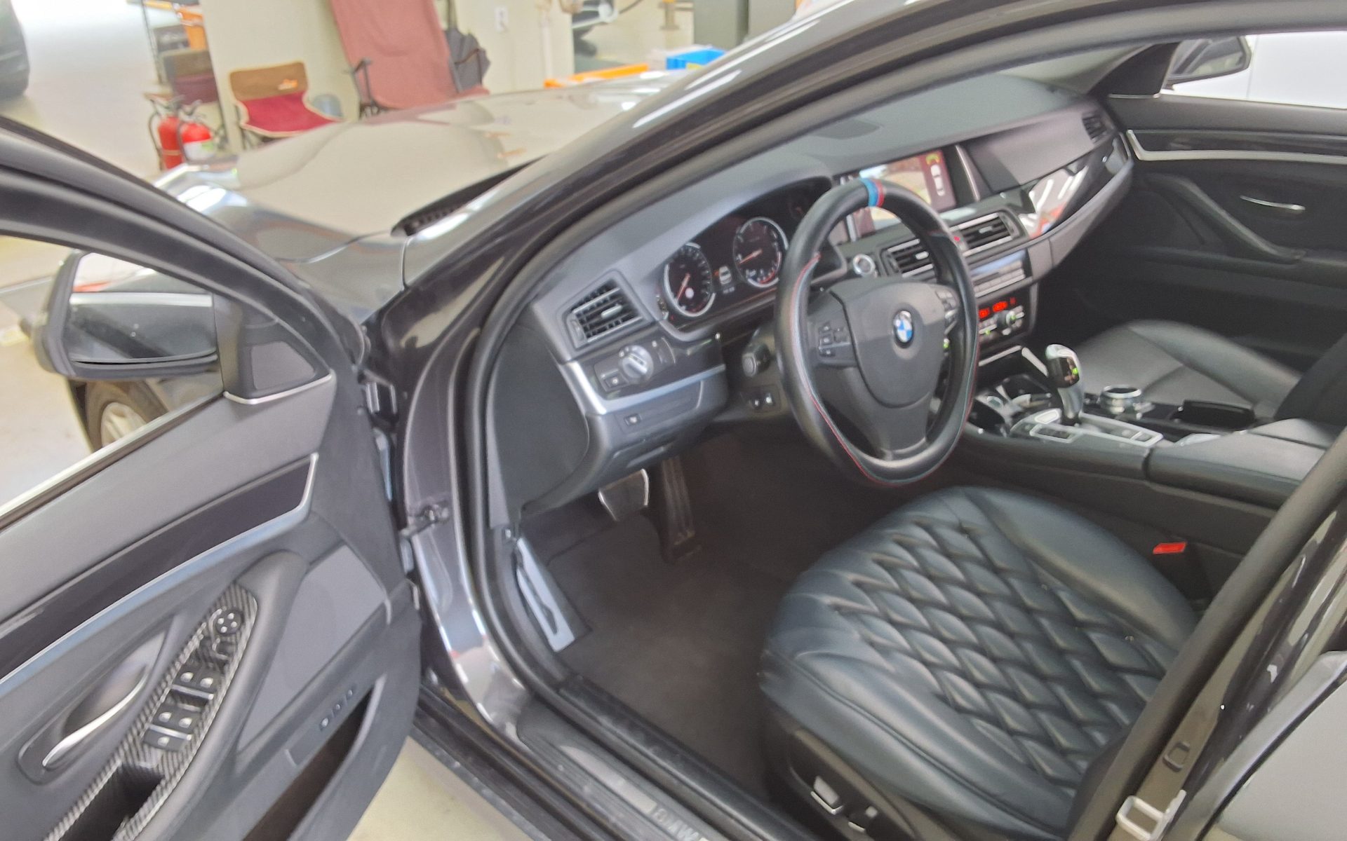 BMW 5 SERIES (6TH GEN) 520d 2015 - zdjęcie 10