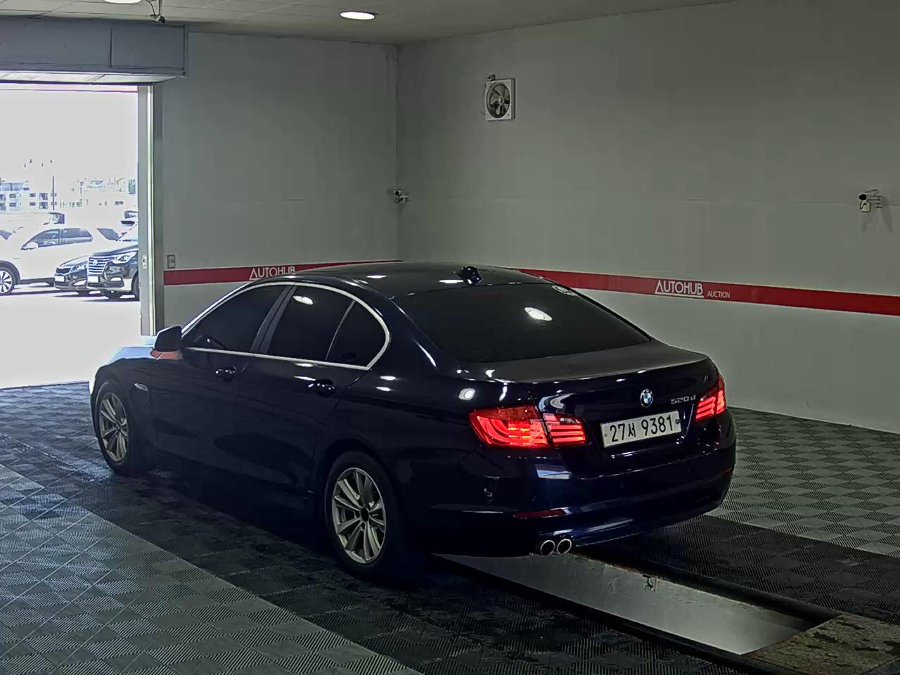 BMW 5 SERIES (6TH GEN) 520d 2013 - zdjęcie 6