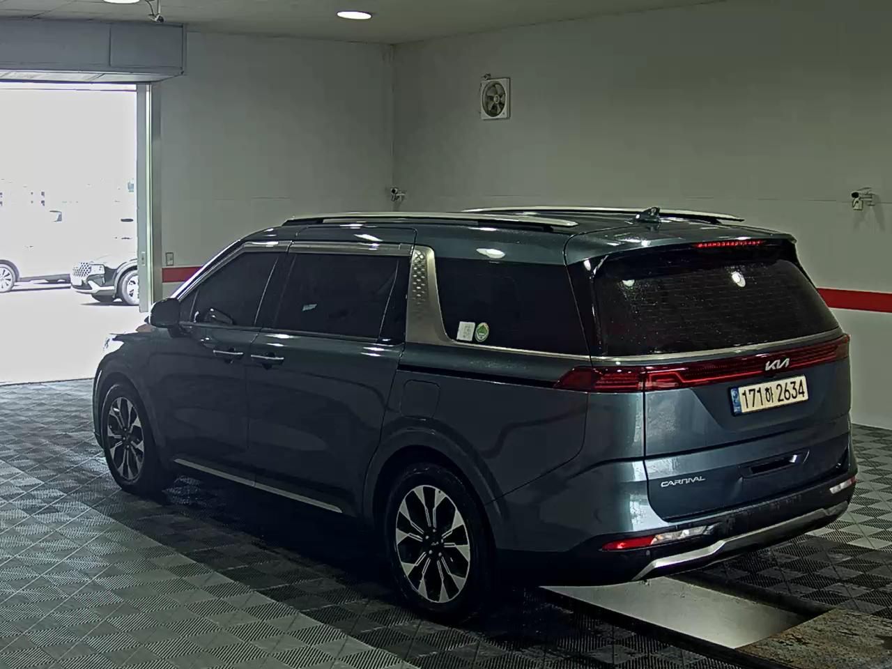 KIA NEW CARNIVAL (KA4) 9-SEATER GASOLINE NOBLESSE 2023 - zdjęcie 6
