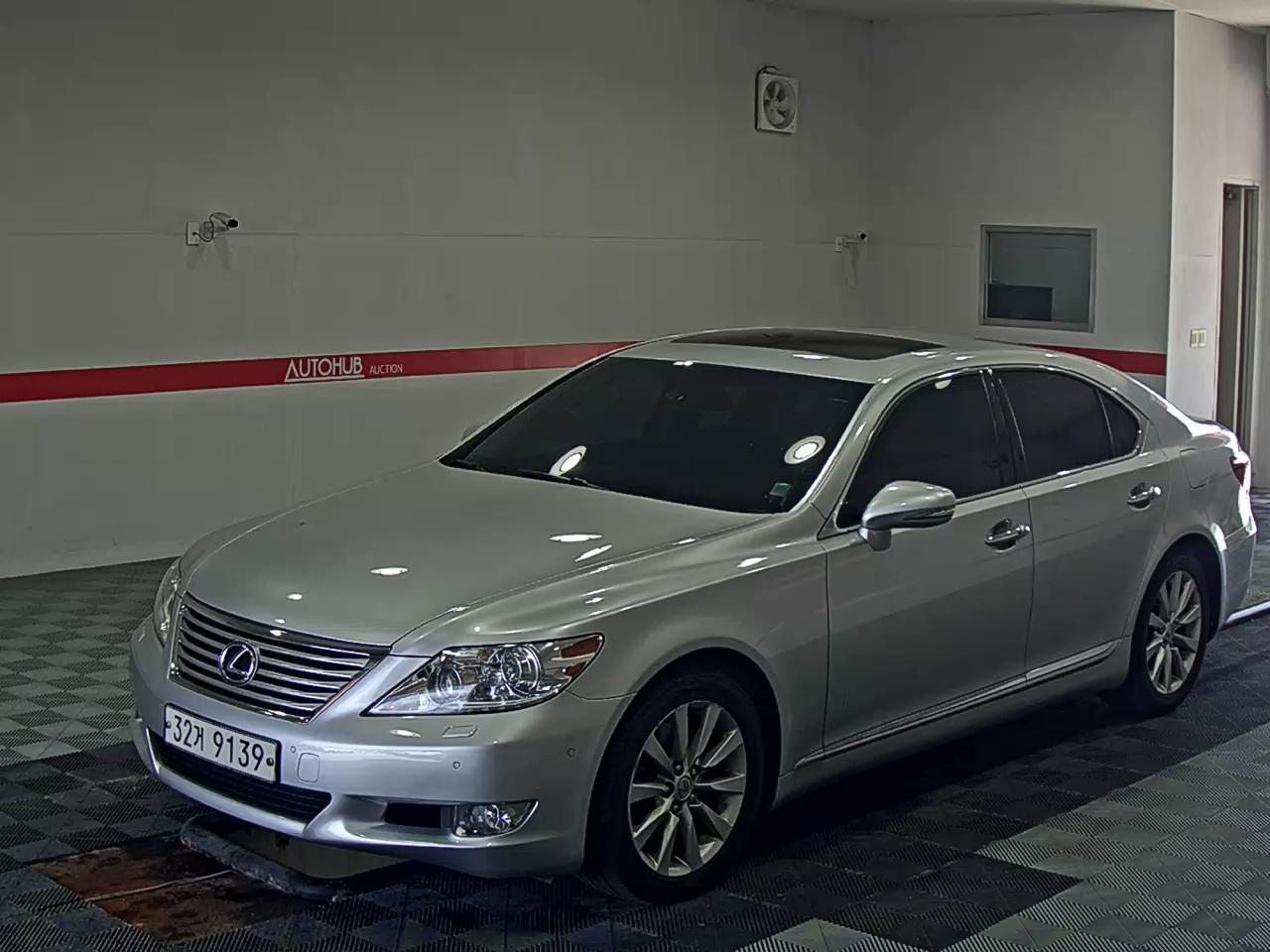 LEXUS LS (4TH GEN) 460 2012 - zdjęcie 2