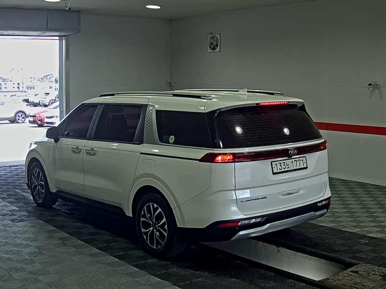 KIA NEW CARNIVAL (KA4) 9-SEATER DIESEL PRESTIGE 2021 - zdjęcie 6