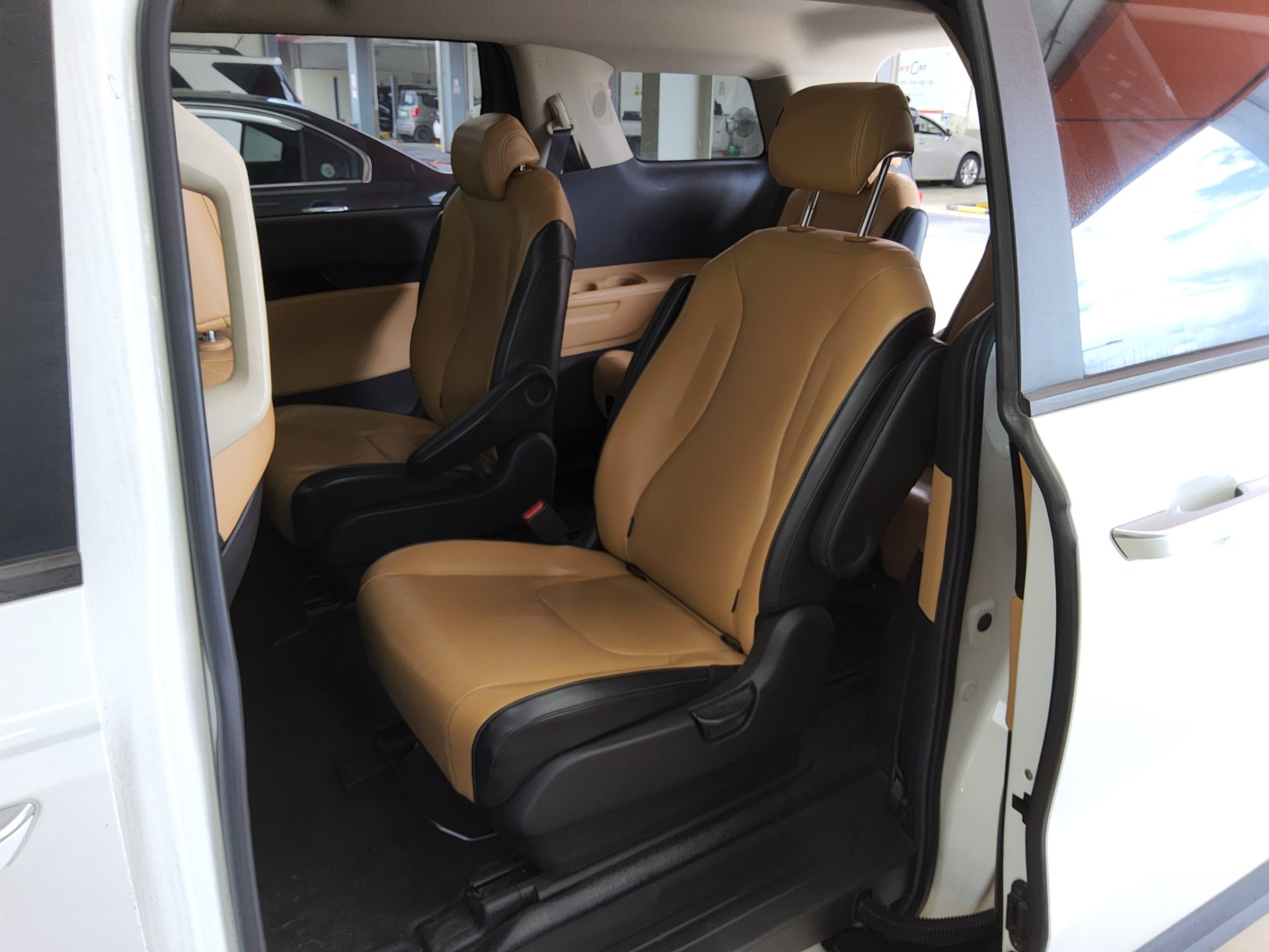 KIA NEW CARNIVAL (KA4) 9-SEATER DIESEL PRESTIGE 2021 - zdjęcie 12