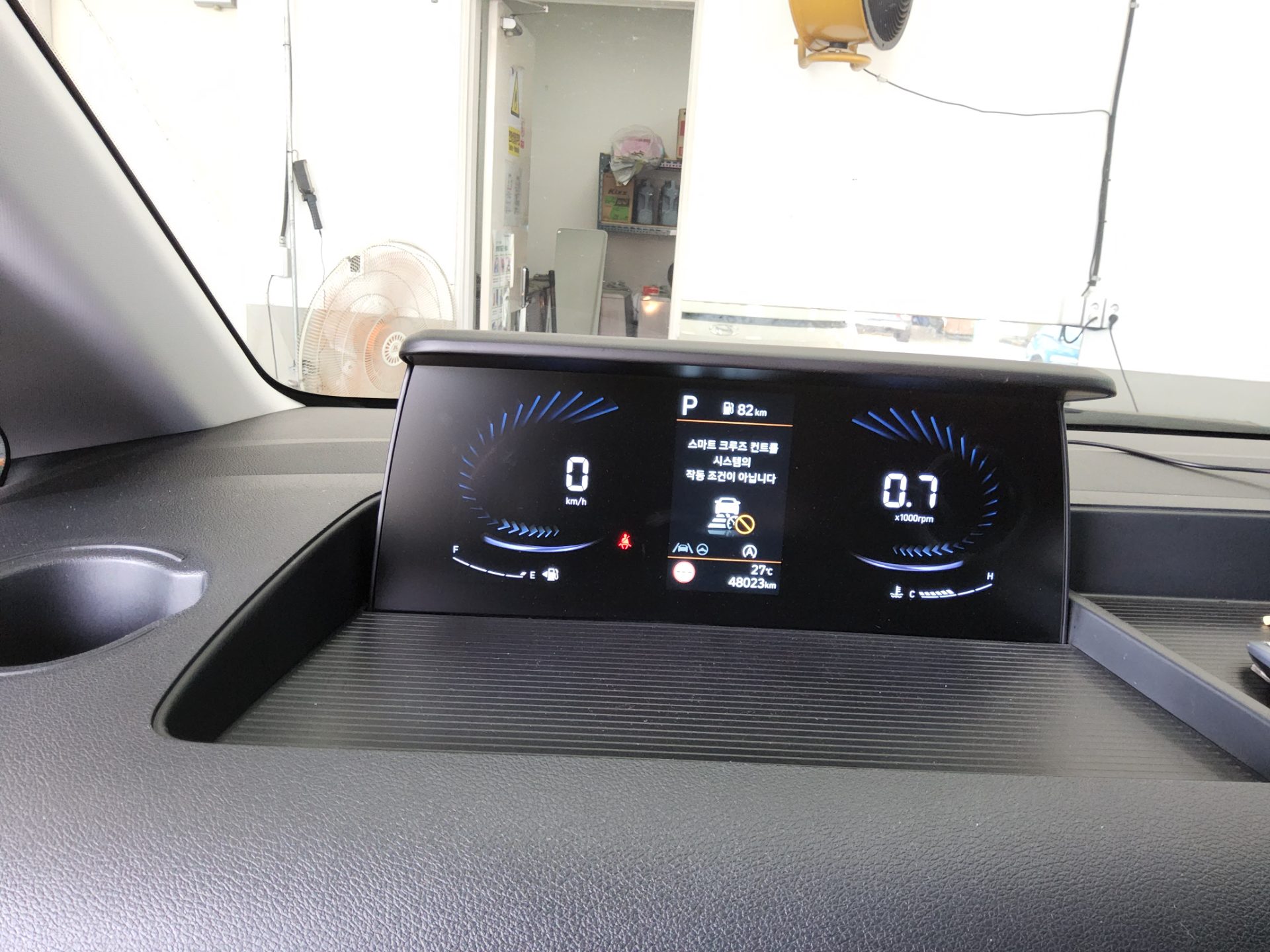 HYUNDAI STARIA 2.2 DIESEL CARGO 3-SEATER MODERN 2022 - zdjęcie 9