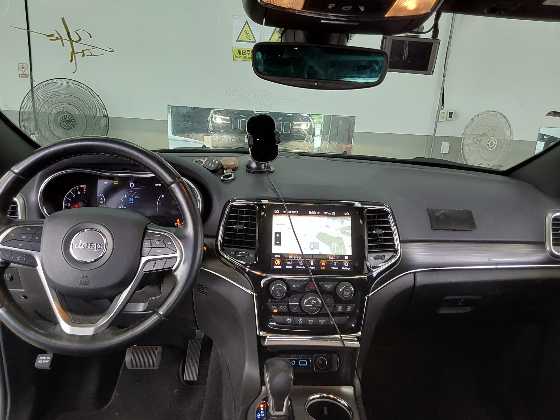JEEP GRAND CHEROKEE (WK2) 3.6 V6 LAREDO 2021 - zdjęcie 11