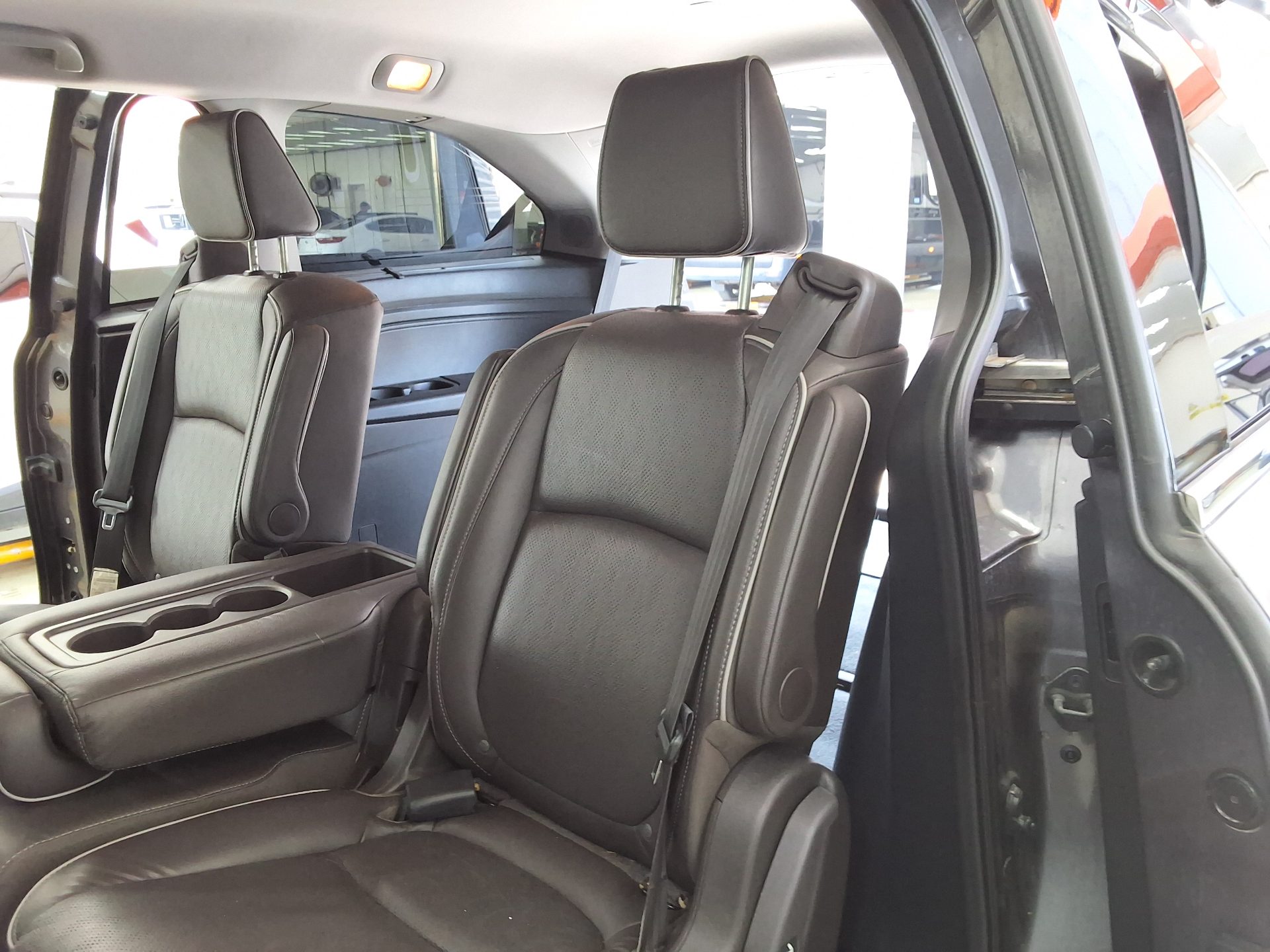 HONDA ODYSSEY (5TH GEN) 3.5 V6 ELITE 2021 - zdjęcie 13
