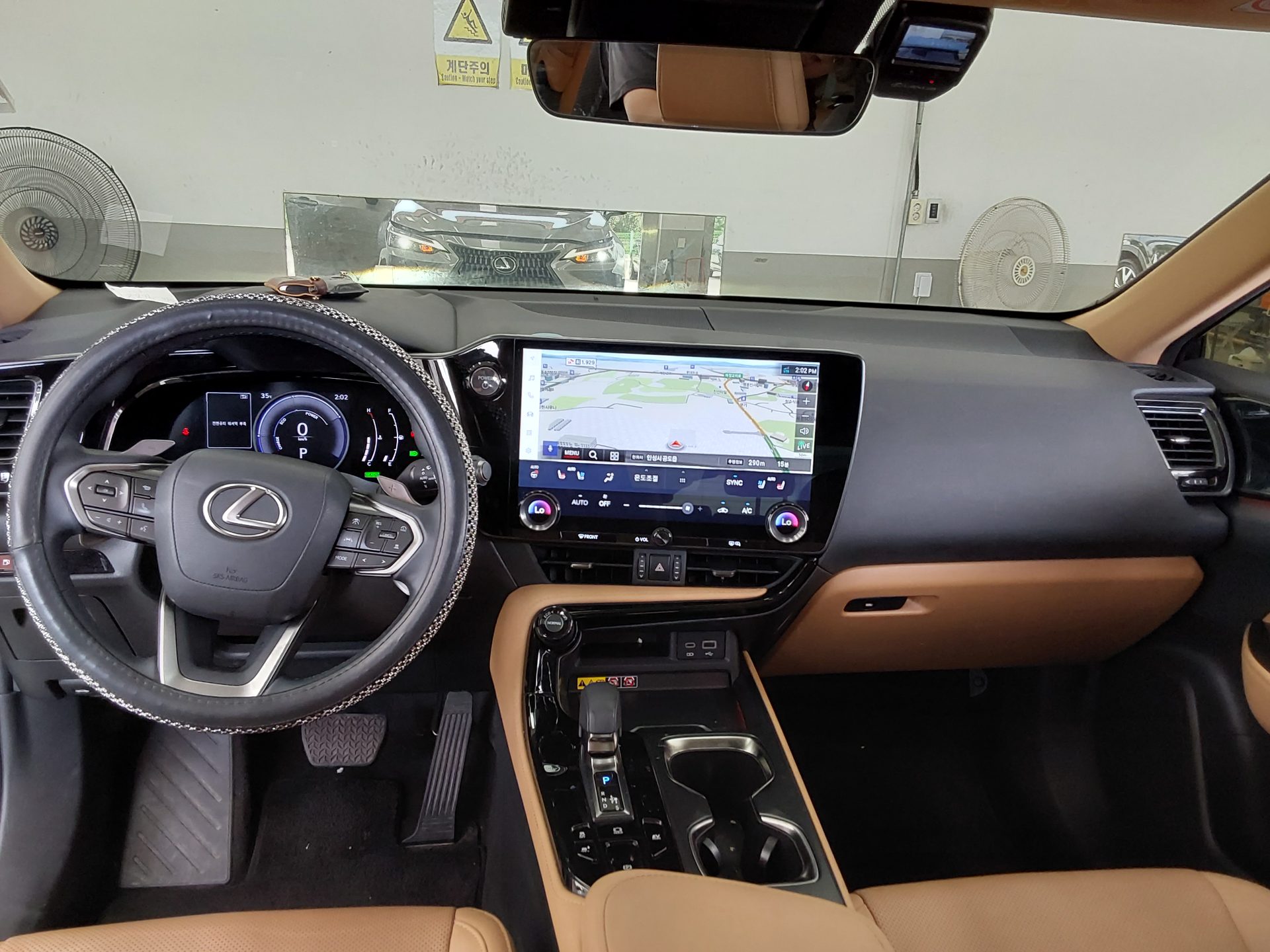 LEXUS NX (2ND GEN) 350h PREMIUM 2025 - zdjęcie 11