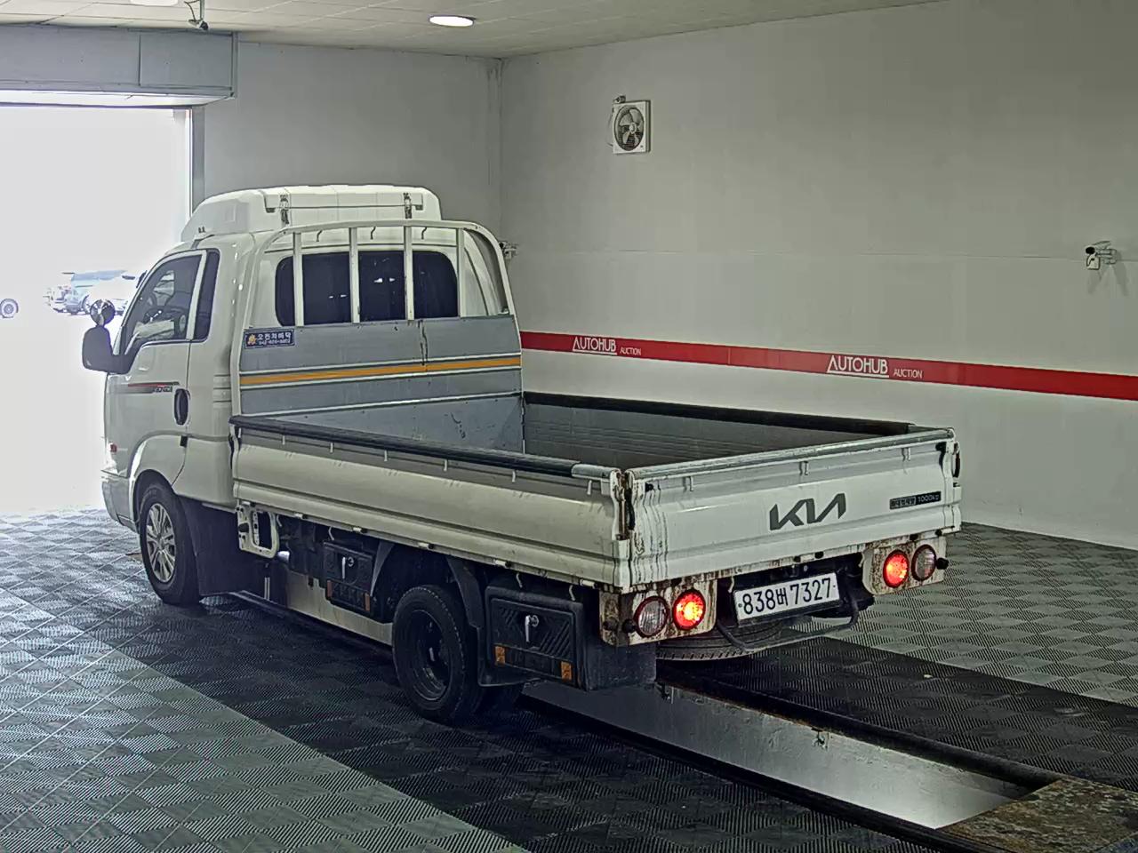 KIA THE NEW BONGO III CARGO 1 TON KING CAB EXTRA LONG WHEELBASE L LITE 2022 - zdjęcie 6