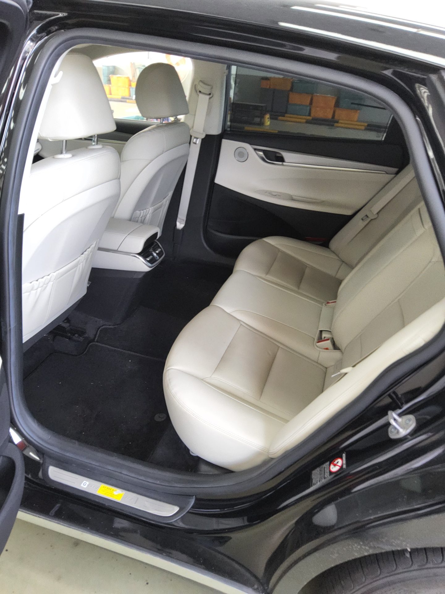 HYUNDAI THE NEW GRANDEUR IG HYBRID 2.4 HEV LE BLANC 2023 - zdjęcie 12