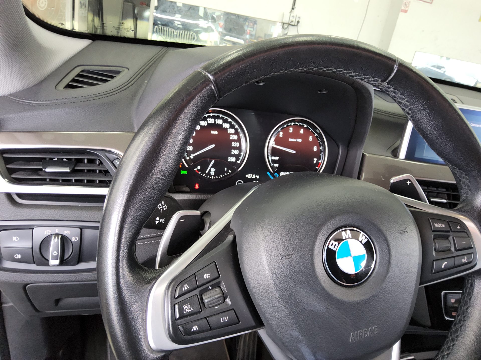 BMW X1 (2ND GEN) 20i xDRIVE X LINE SPECIAL EDITION 2021 - zdjęcie 17