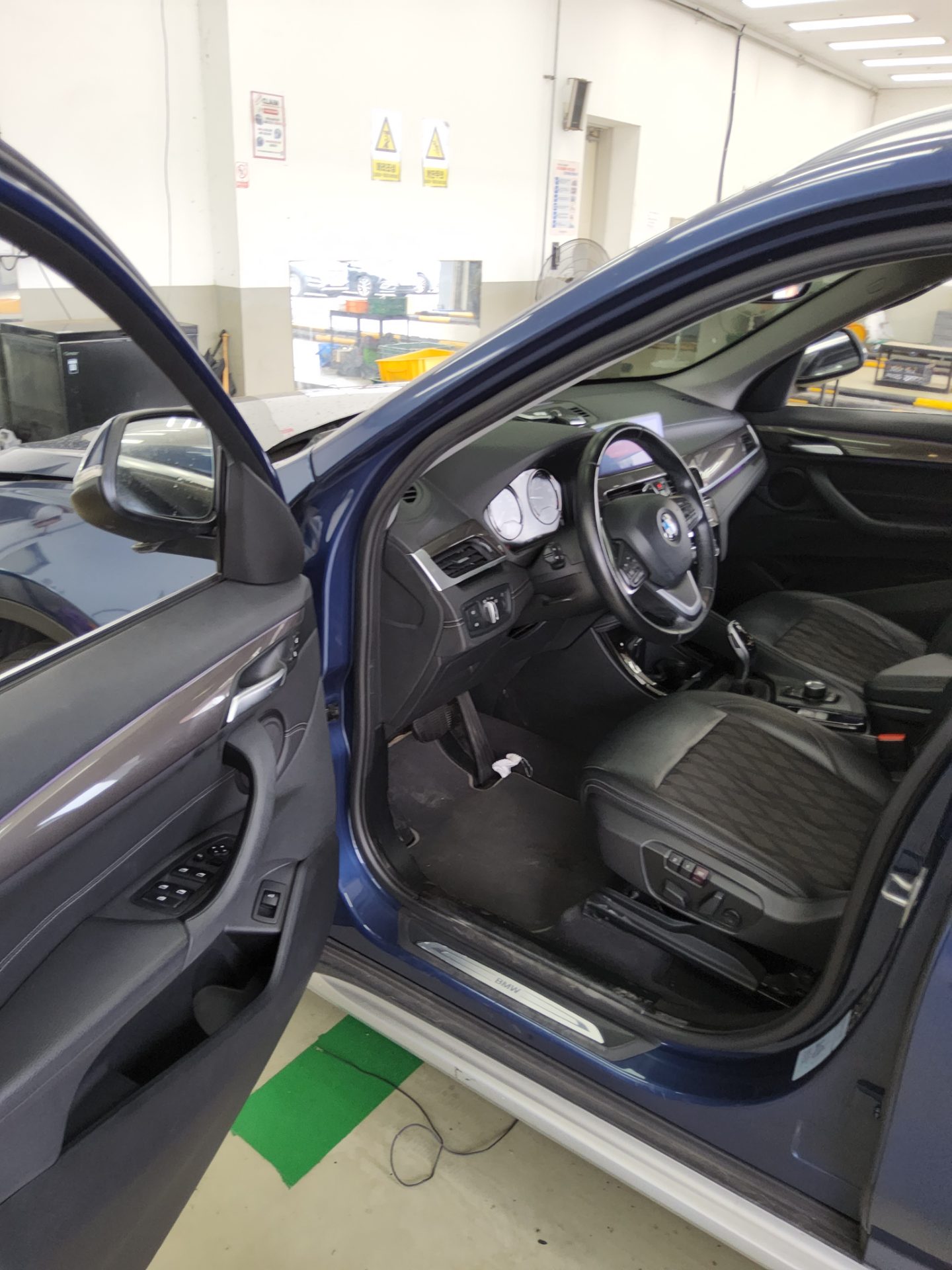 BMW X1 (2ND GEN) 20i xDRIVE X LINE SPECIAL EDITION 2021 - zdjęcie 10