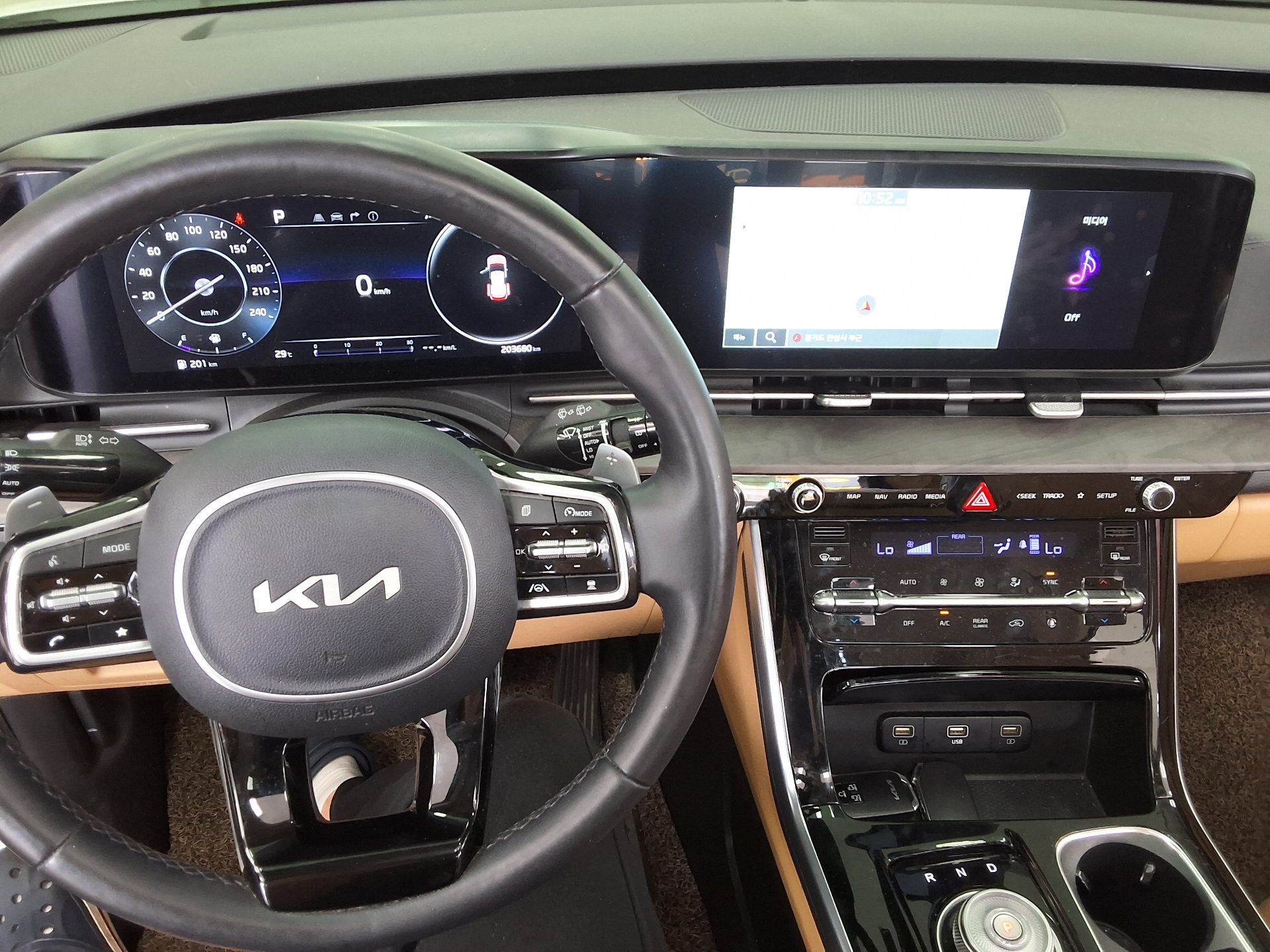 KIA NEW CARNIVAL (KA4) 7-SEATER DIESEL NOBLESSE OUTDOOR 2023 - zdjęcie 18