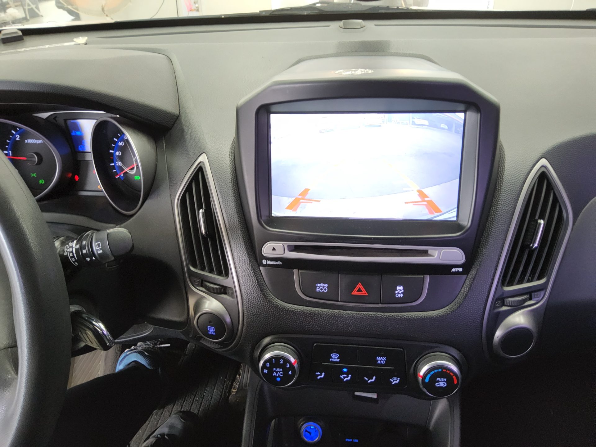 HYUNDAI NEW TUCSON ix DIESEL R2.0 2WD SMART 2015 - zdjęcie 17