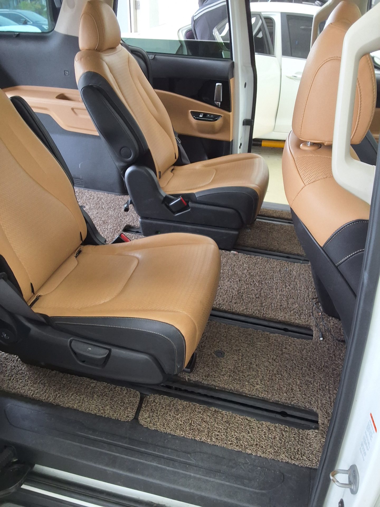 KIA NEW CARNIVAL (KA4) 7-SEATER DIESEL NOBLESSE OUTDOOR 2023 - zdjęcie 14