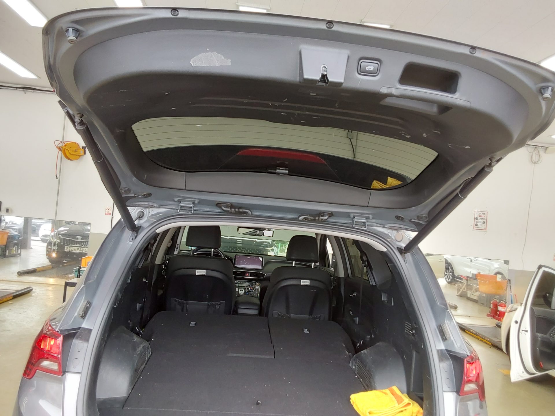 HYUNDAI THE NEW SANTA FE DIESEL 2.2 AWD EXCLUSIVE 2023 - zdjęcie 15