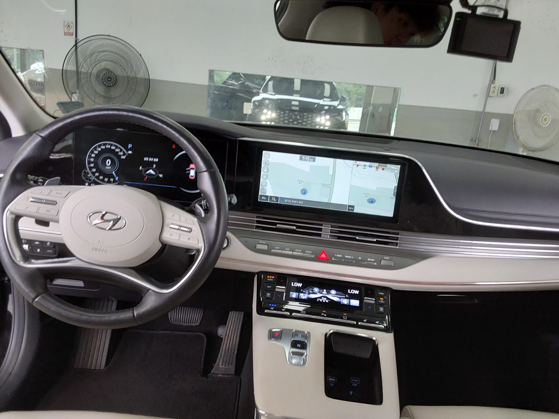 HYUNDAI THE NEW GRANDEUR IG GASOLINE 2.5 LE BLANC 2022 - zdjęcie 11