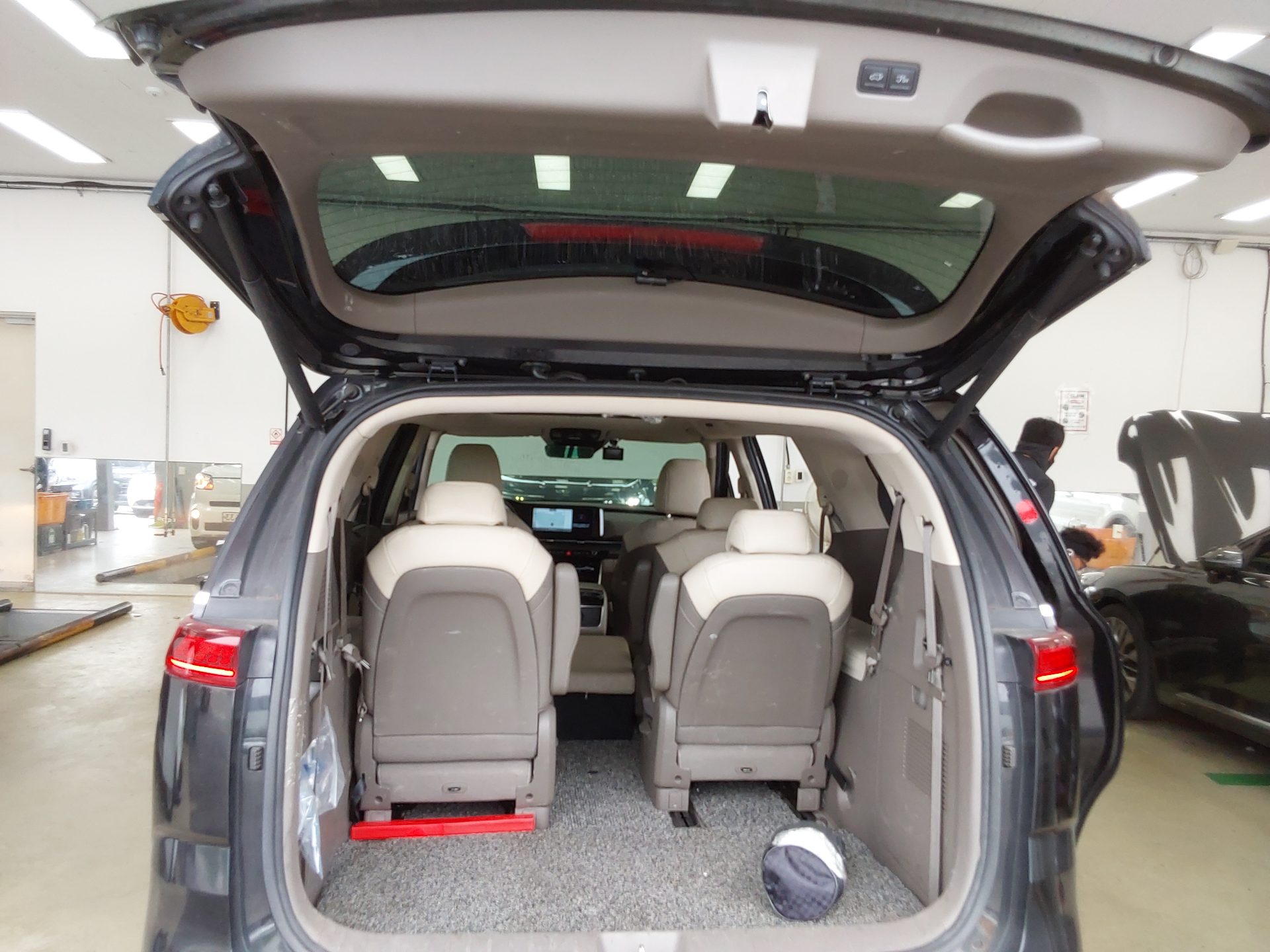 KIA NEW CARNIVAL (KA4) 9-SEATER DIESEL NOBLESSE 2021 - zdjęcie 15