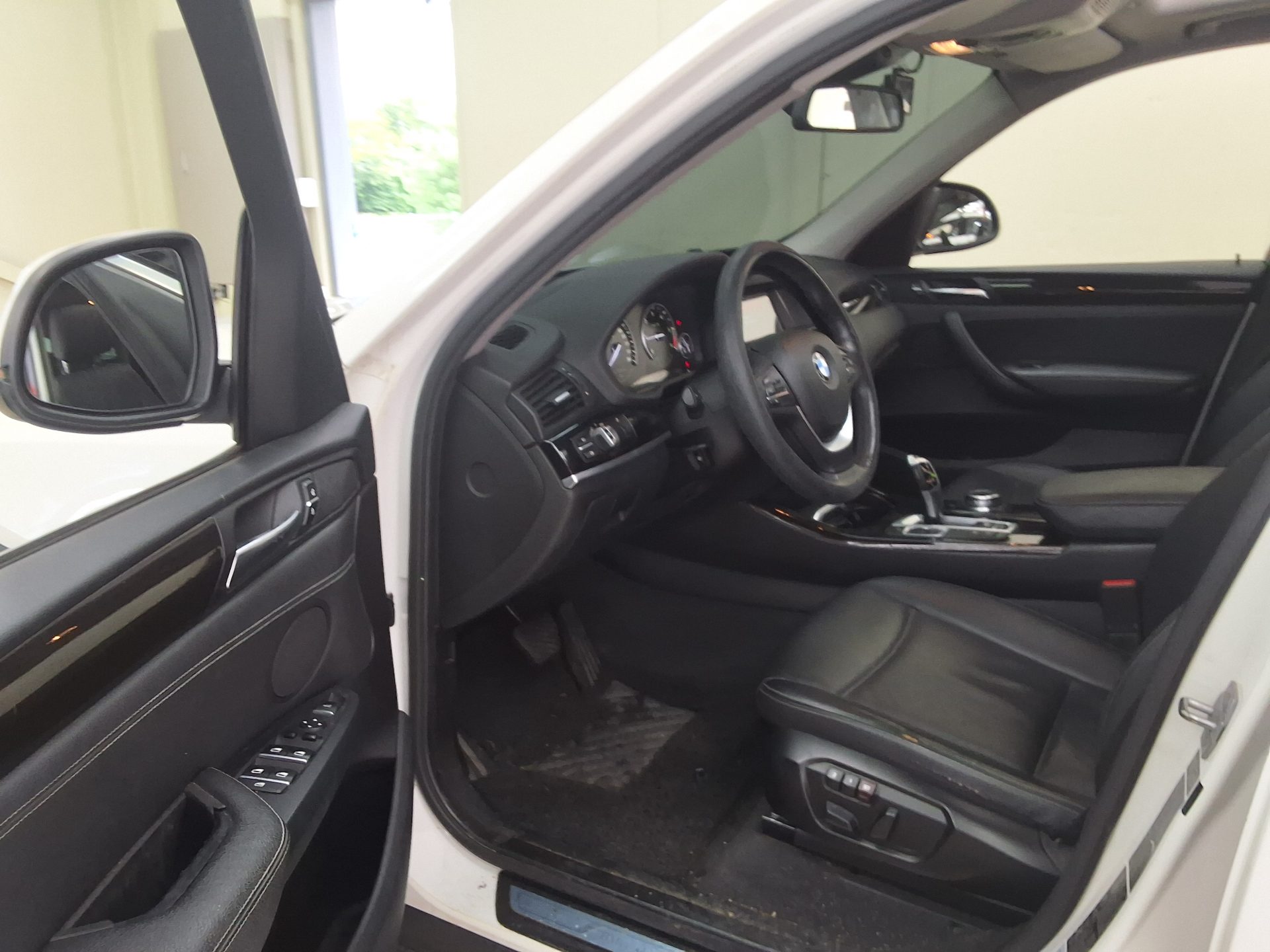 BMW X3 (2ND GEN) 20d xDRIVE X LINE 2015 - zdjęcie 11