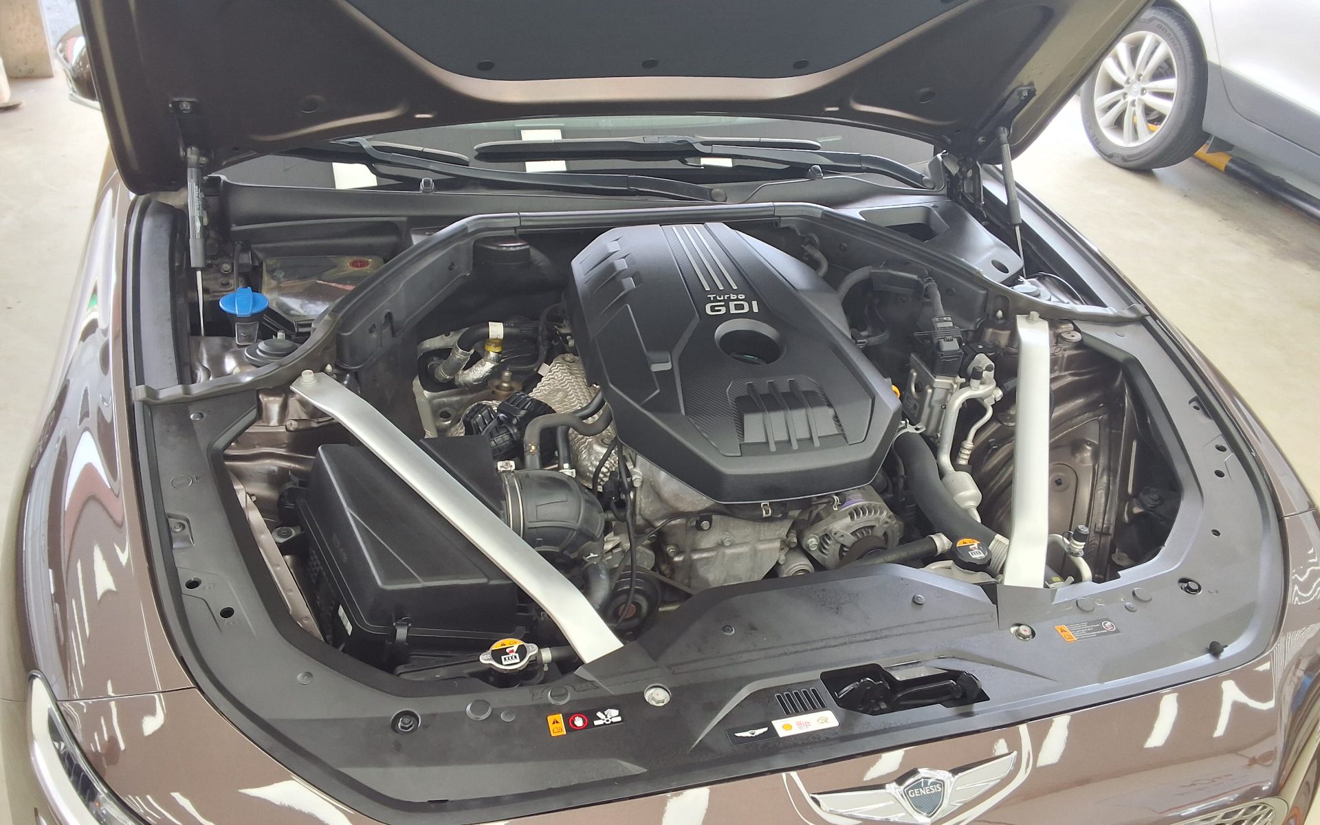 GENESIS THE NEW G70 GASOLINE 2.0T 2WD BASE MODEL 2021 - zdjęcie 21