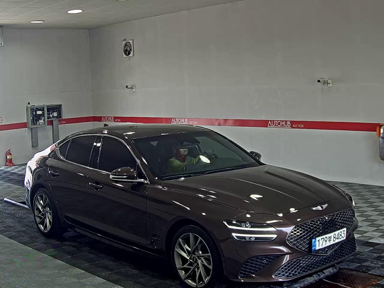 GENESIS THE NEW G70 GASOLINE 2.0T 2WD BASE MODEL 2021 - zdjęcie 3
