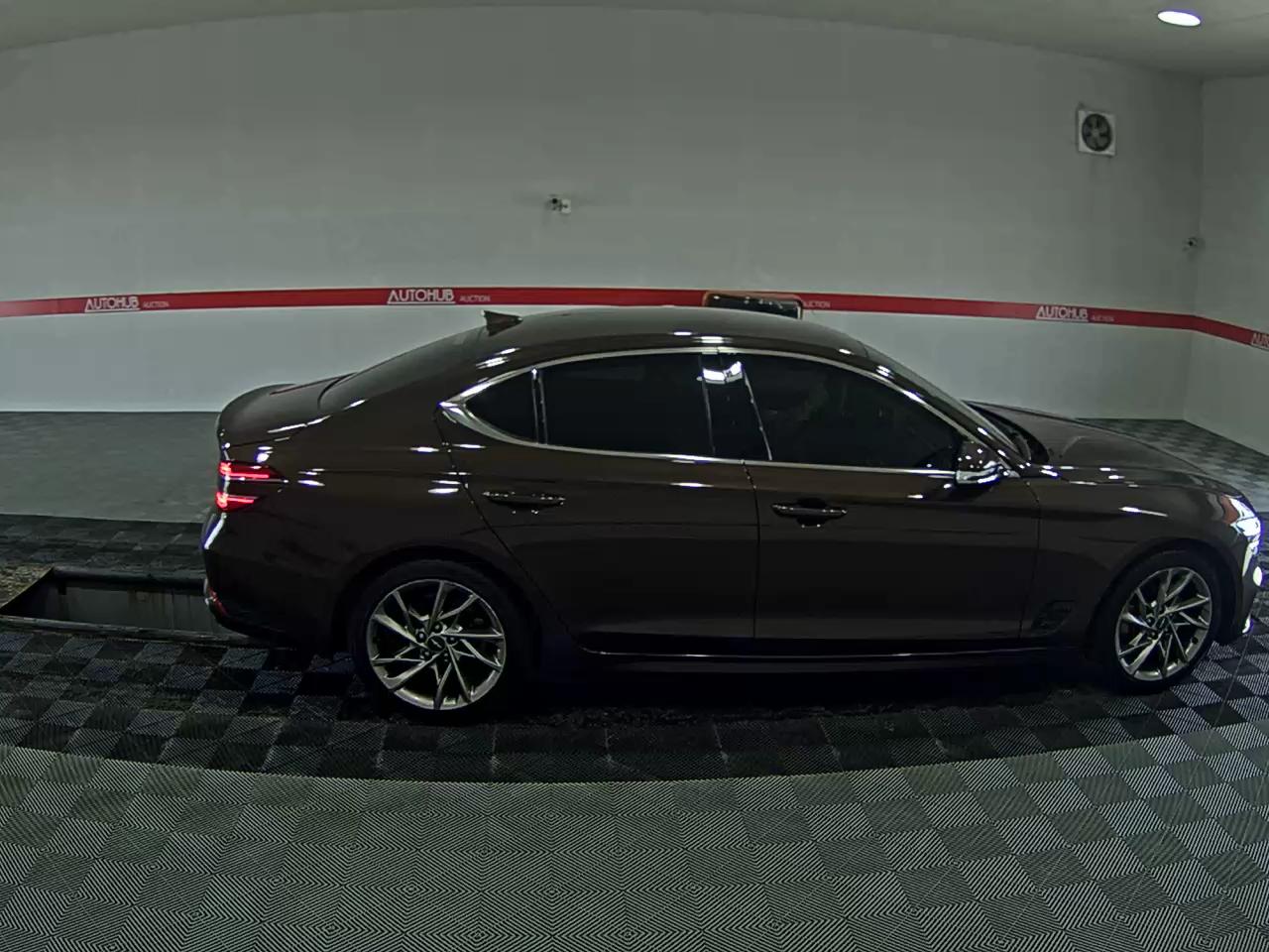 GENESIS THE NEW G70 GASOLINE 2.0T 2WD BASE MODEL 2021 - zdjęcie 4