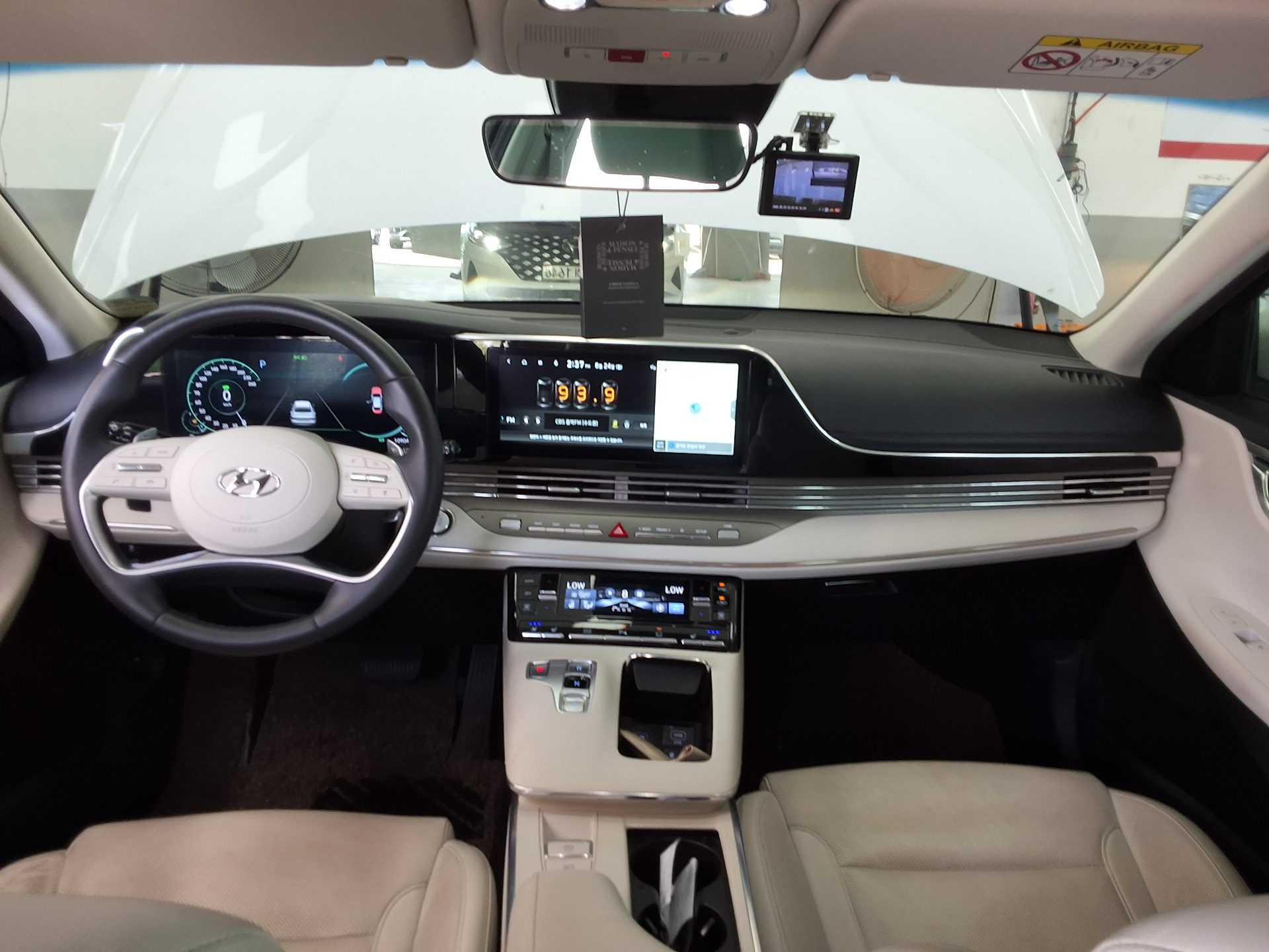 HYUNDAI THE NEW GRANDEUR IG HYBRID 2.4 HEV LE BLANC 2022 - zdjęcie 12