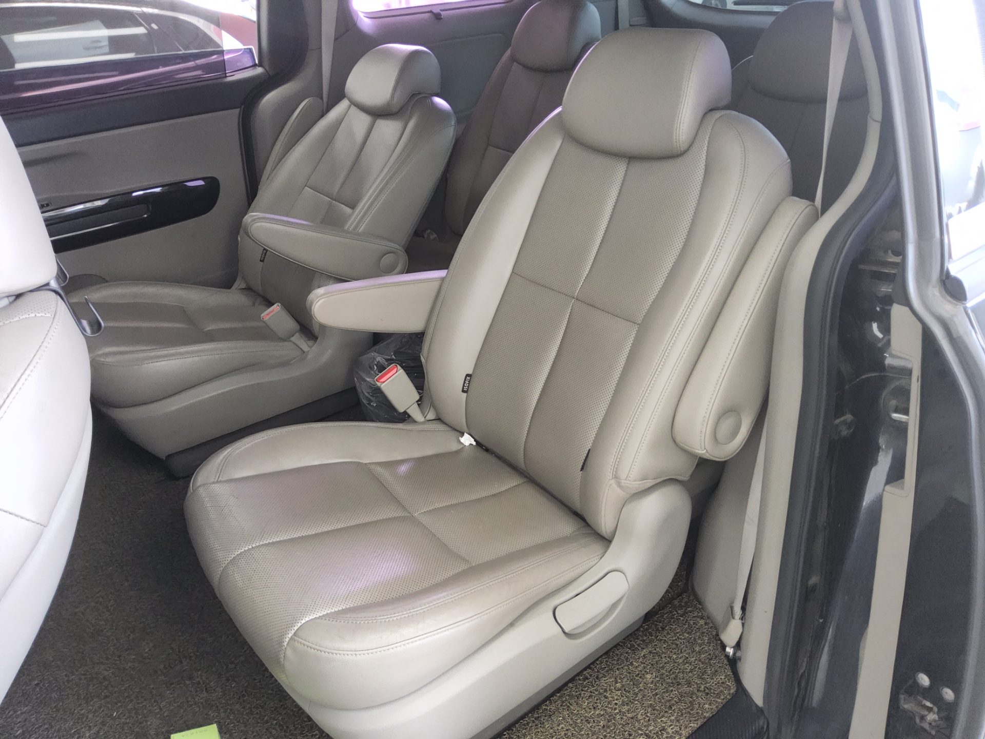 KIA ALL NEW CARNIVAL 9-SEATER DIESEL NOBLESSE 2015 - zdjęcie 12