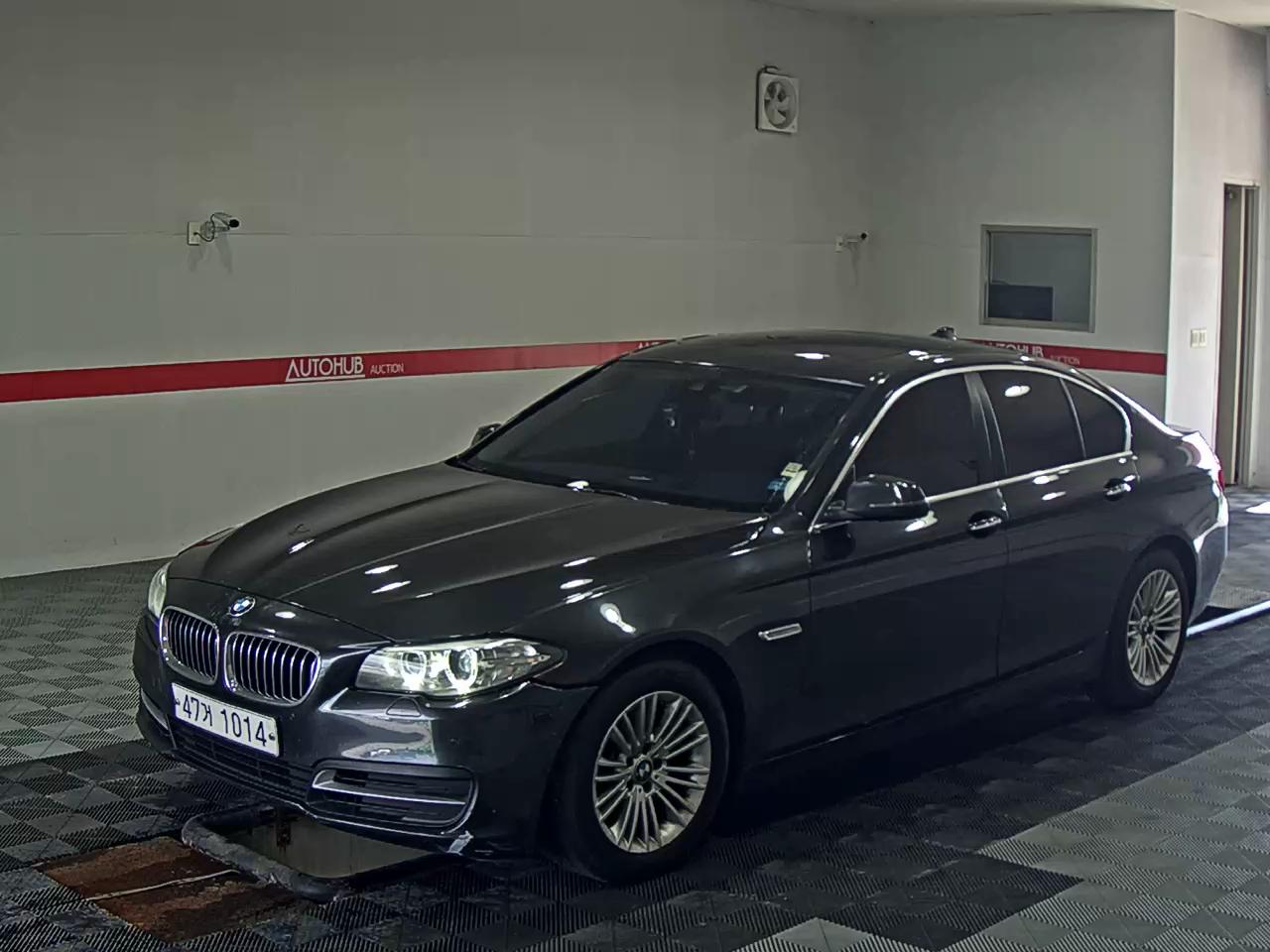 BMW 5 SERIES (6TH GEN) 520d xDRIVE 2015 - zdjęcie 2