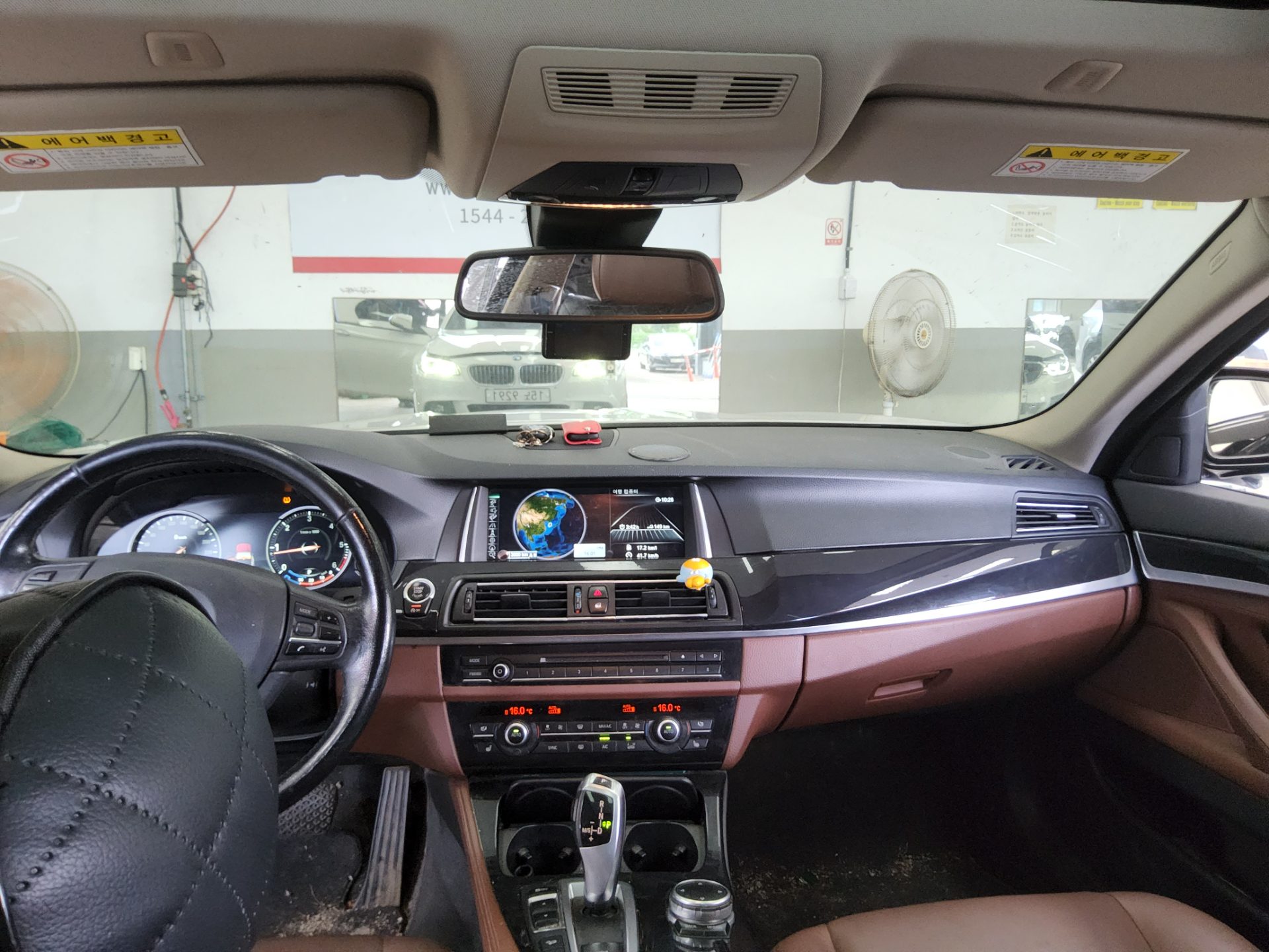 BMW 5 SERIES (6TH GEN) 520d xDRIVE M AERODYNAMIC 2016 - zdjęcie 11