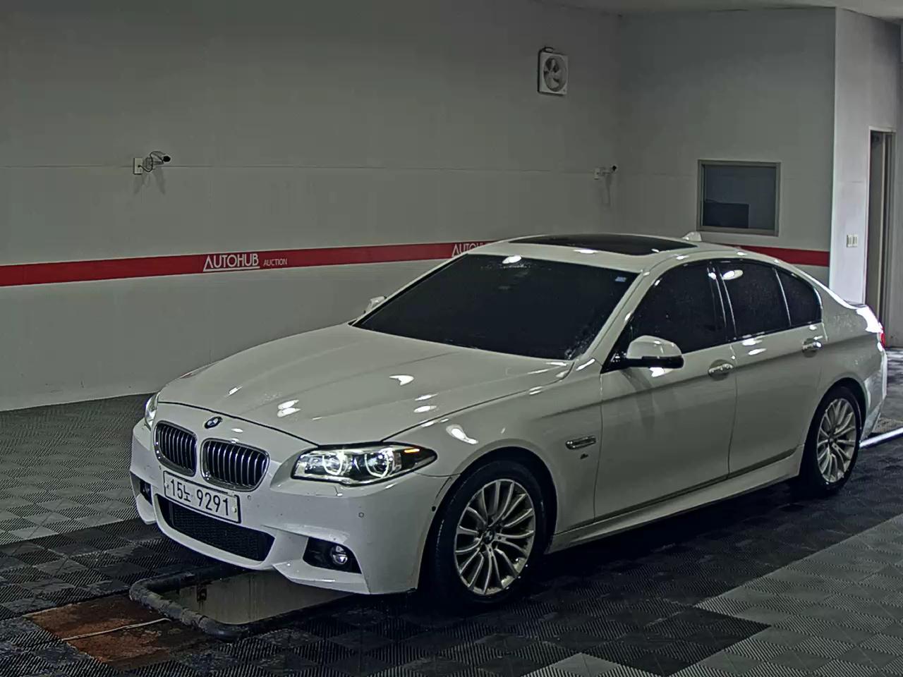 BMW 5 SERIES (6TH GEN) 520d xDRIVE M AERODYNAMIC 2016 - zdjęcie 2
