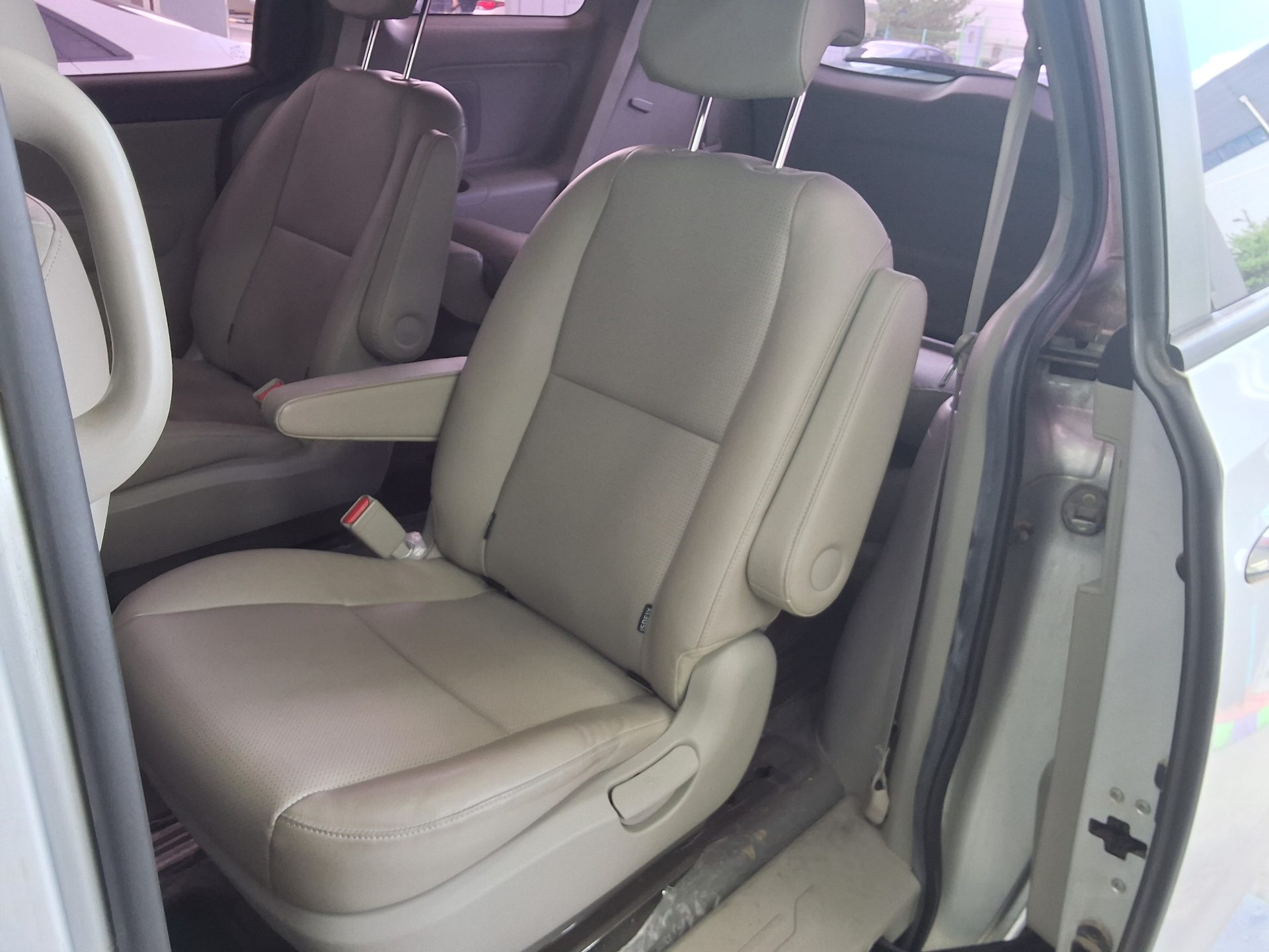 KIA THE NEW CARNIVAL 9-SEATER DIESEL LUXURY 2020 - zdjęcie 12