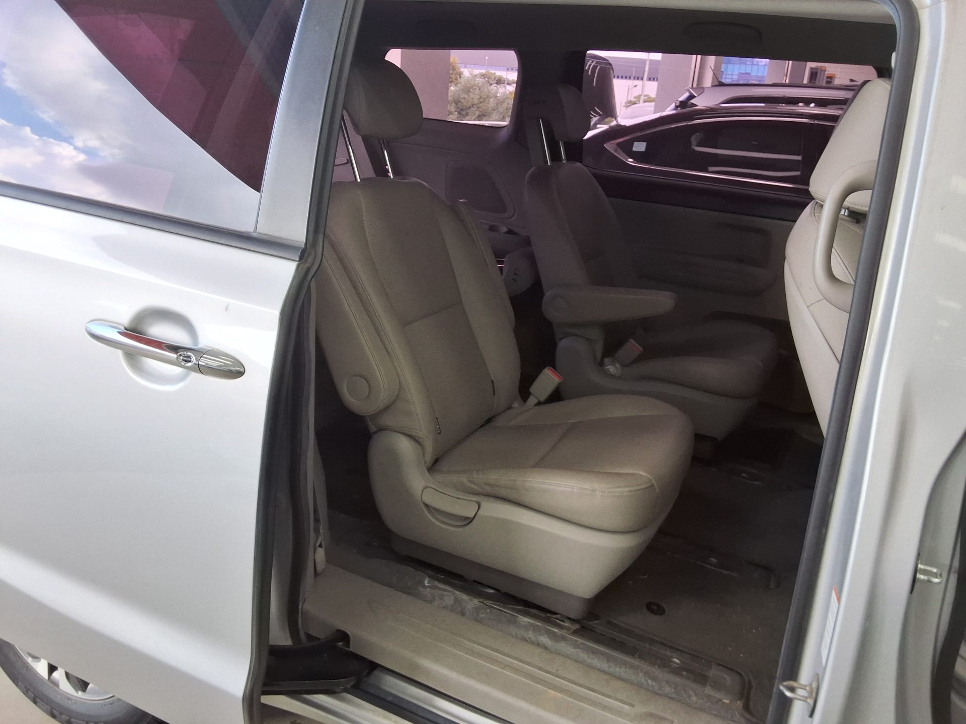 KIA THE NEW CARNIVAL 9-SEATER DIESEL LUXURY 2020 - zdjęcie 13