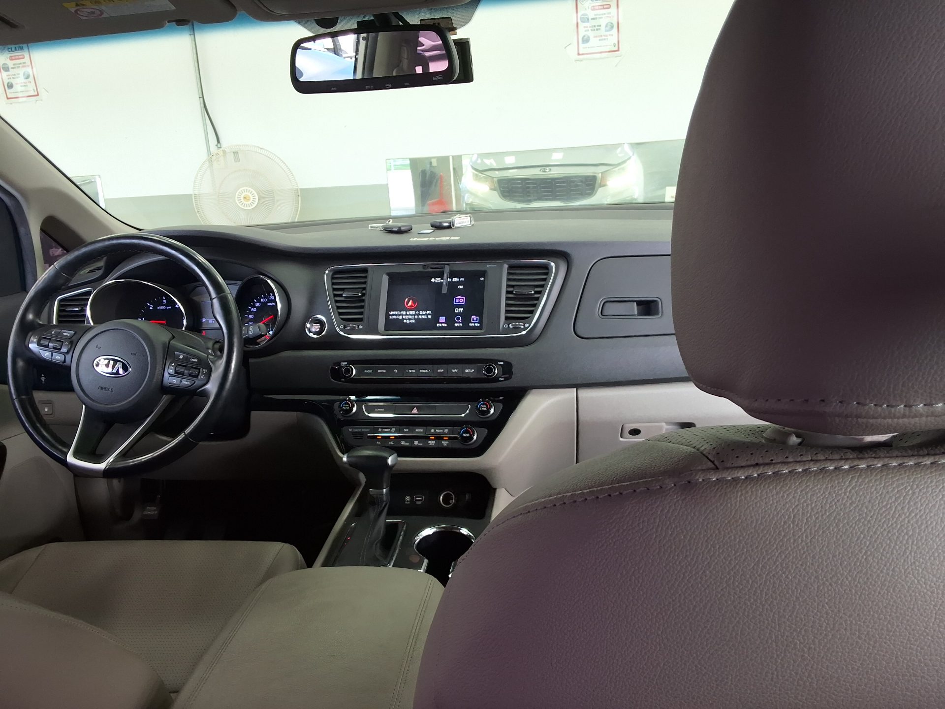 KIA THE NEW CARNIVAL 9-SEATER DIESEL LUXURY 2020 - zdjęcie 11
