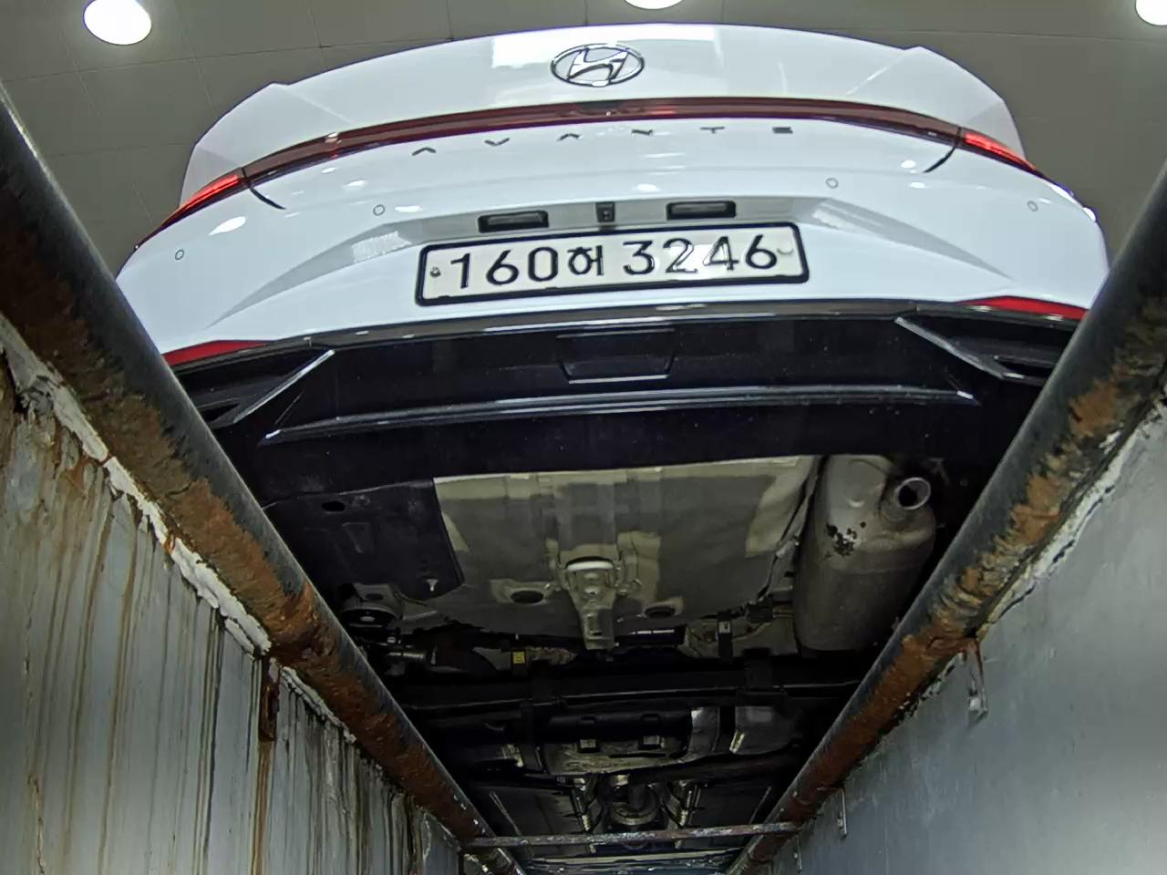 HYUNDAI AVANTE (CN7) 1.6 GASOLINE SMART 2022 - zdjęcie 8