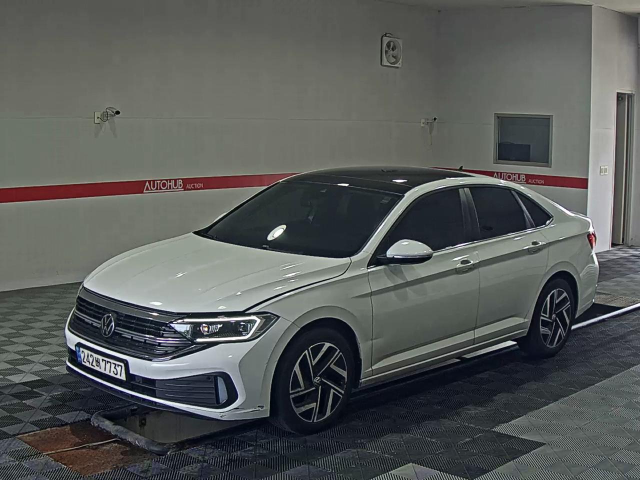 VOLKSWAGEN JETTA (7TH GEN) 1.5 TSI PRESTIGE 2023 - zdjęcie 2