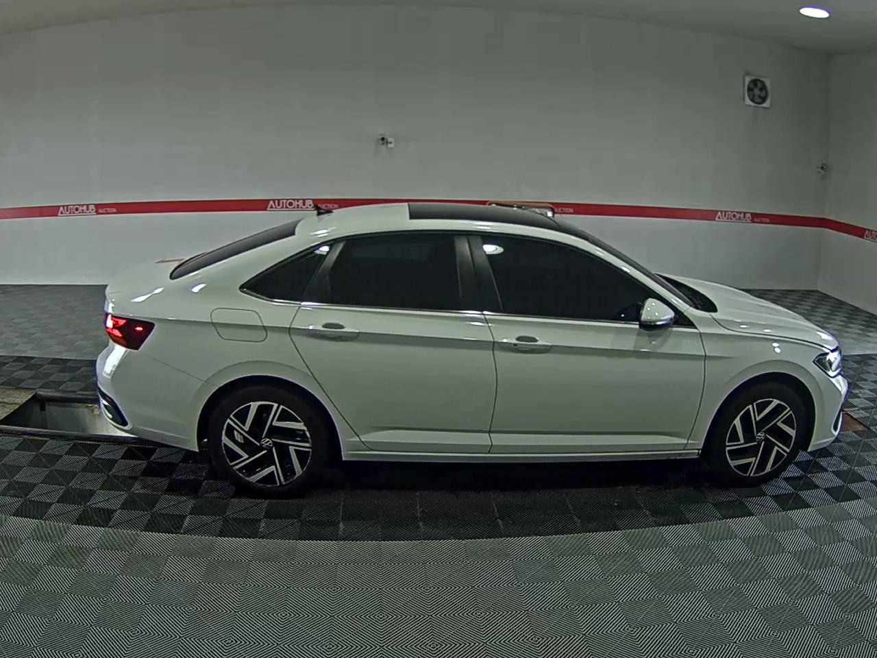 VOLKSWAGEN JETTA (7TH GEN) 1.5 TSI PRESTIGE 2023 - zdjęcie 4