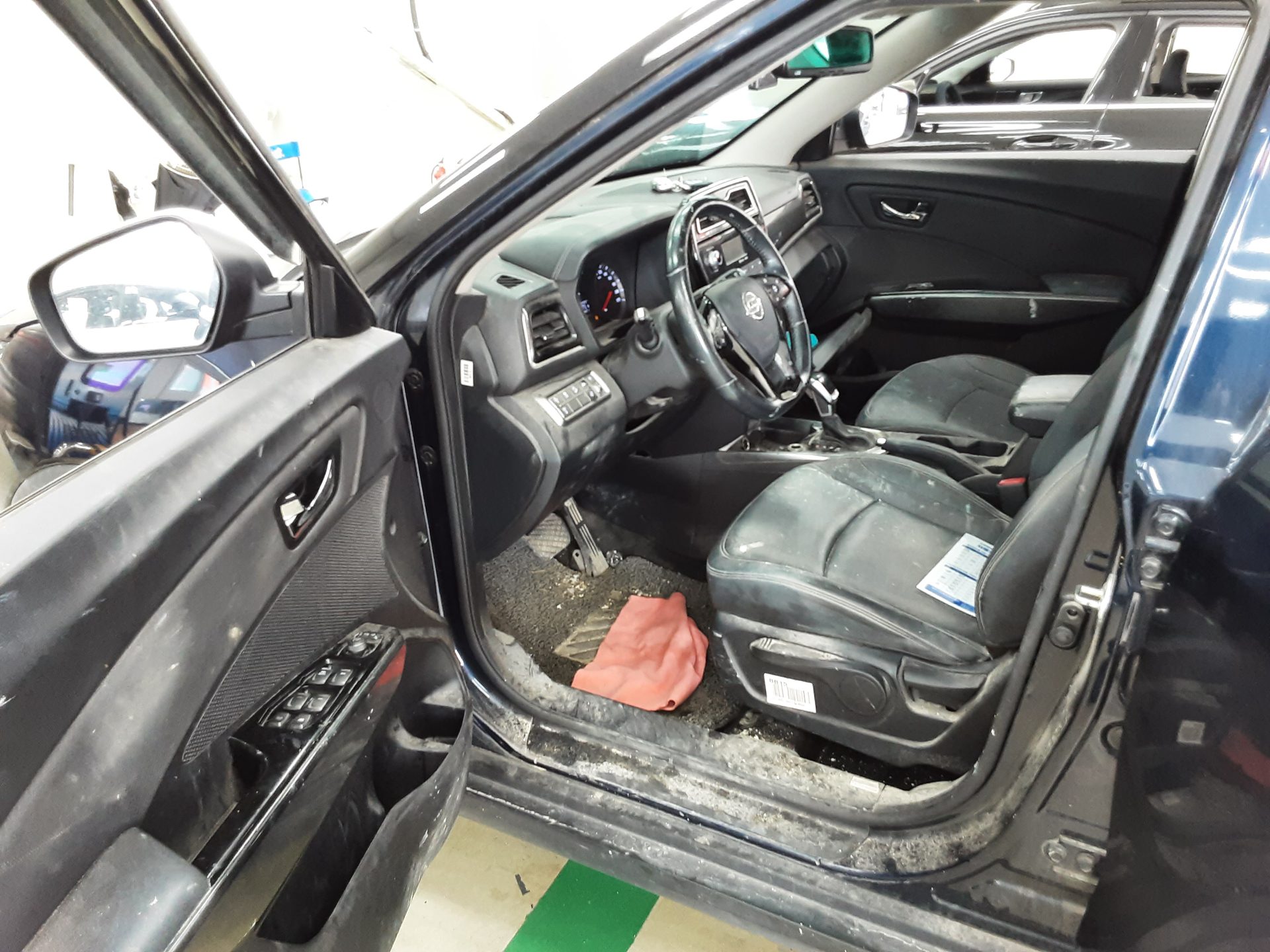 KG MOBILITY (SSANGYONG) NEW TIVOLI AIR 1.5 GASOLINE TURBO A3 2021 - zdjęcie 10