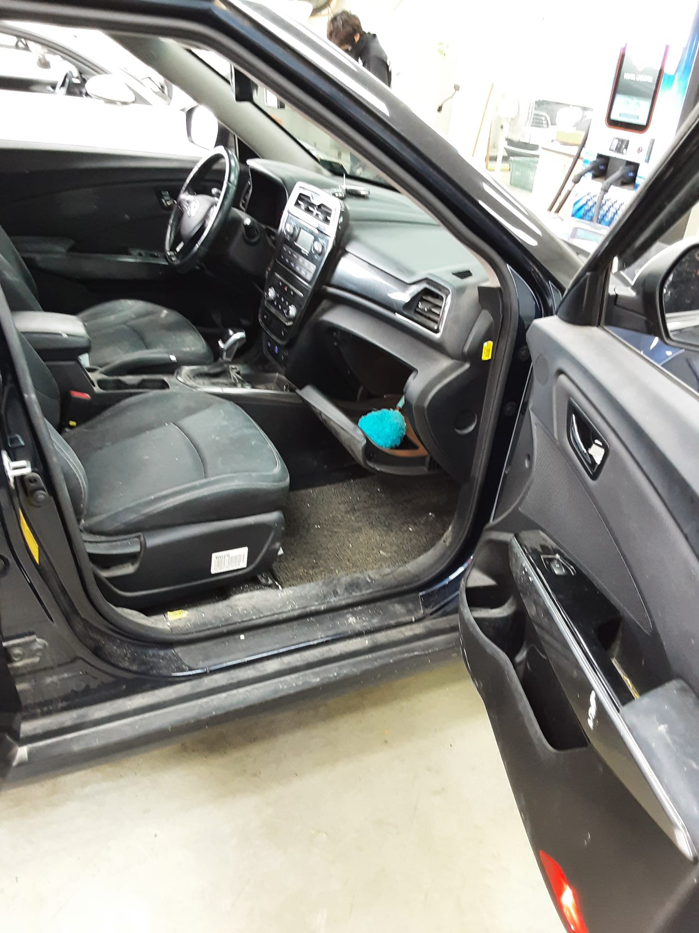 KG MOBILITY (SSANGYONG) NEW TIVOLI AIR 1.5 GASOLINE TURBO A3 2021 - zdjęcie 14