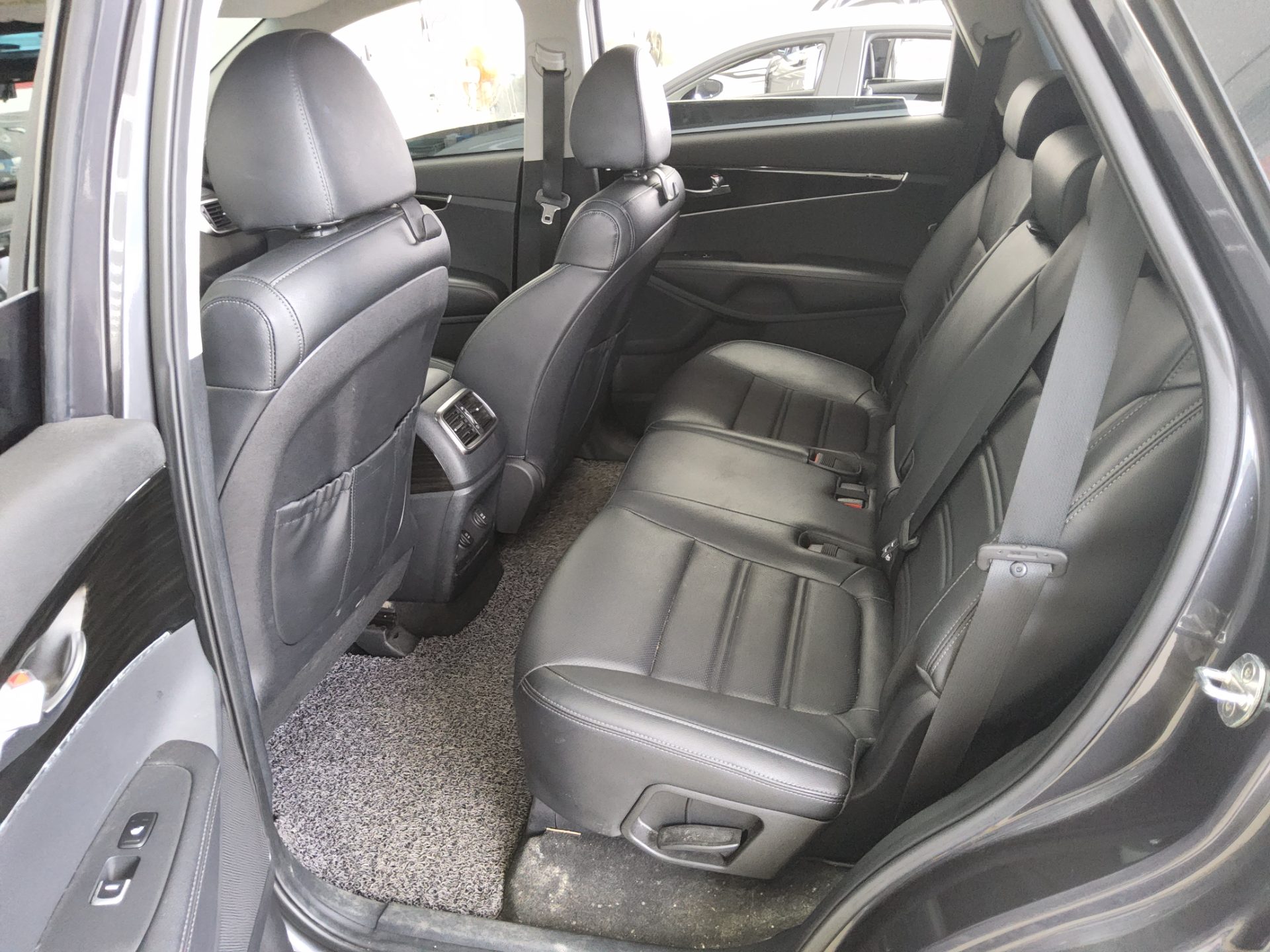 KIA THE NEW SORENTO DIESEL R2.2 4WD PRESTIGE 2020 - zdjęcie 12
