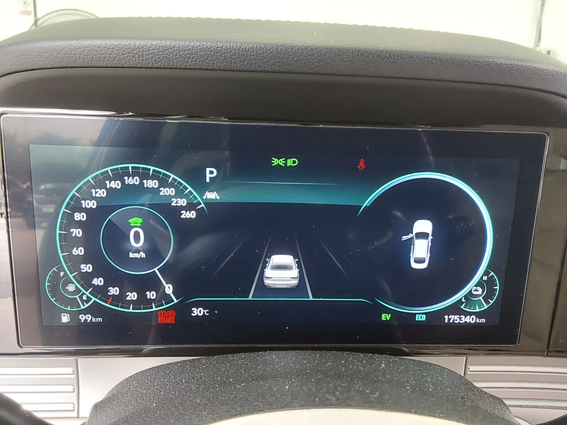 HYUNDAI THE NEW GRANDEUR IG HYBRID 2.4 HEV LE BLANC 2022 - zdjęcie 9
