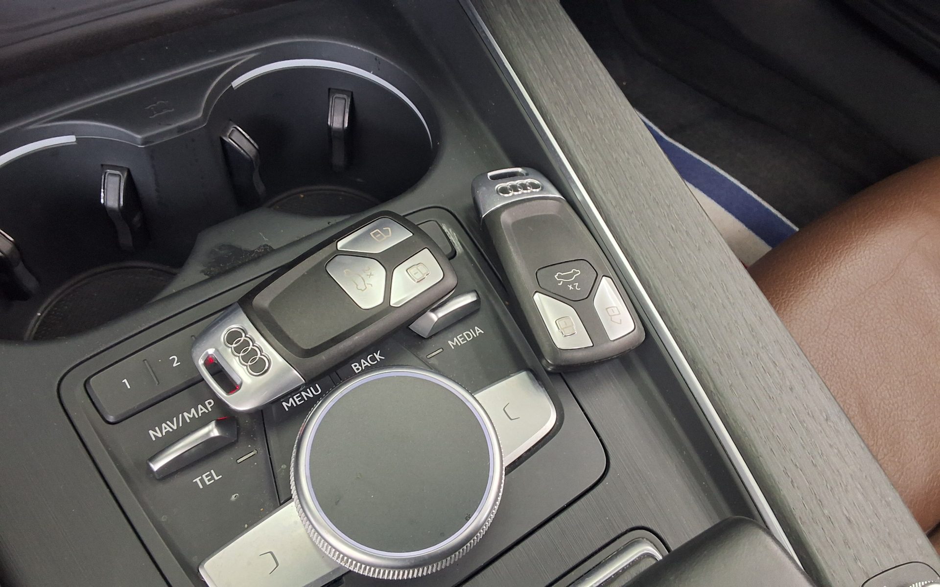 AUDI A4 (5TH GEN) 40 TFSI PREMIUM 2019 - zdjęcie 20